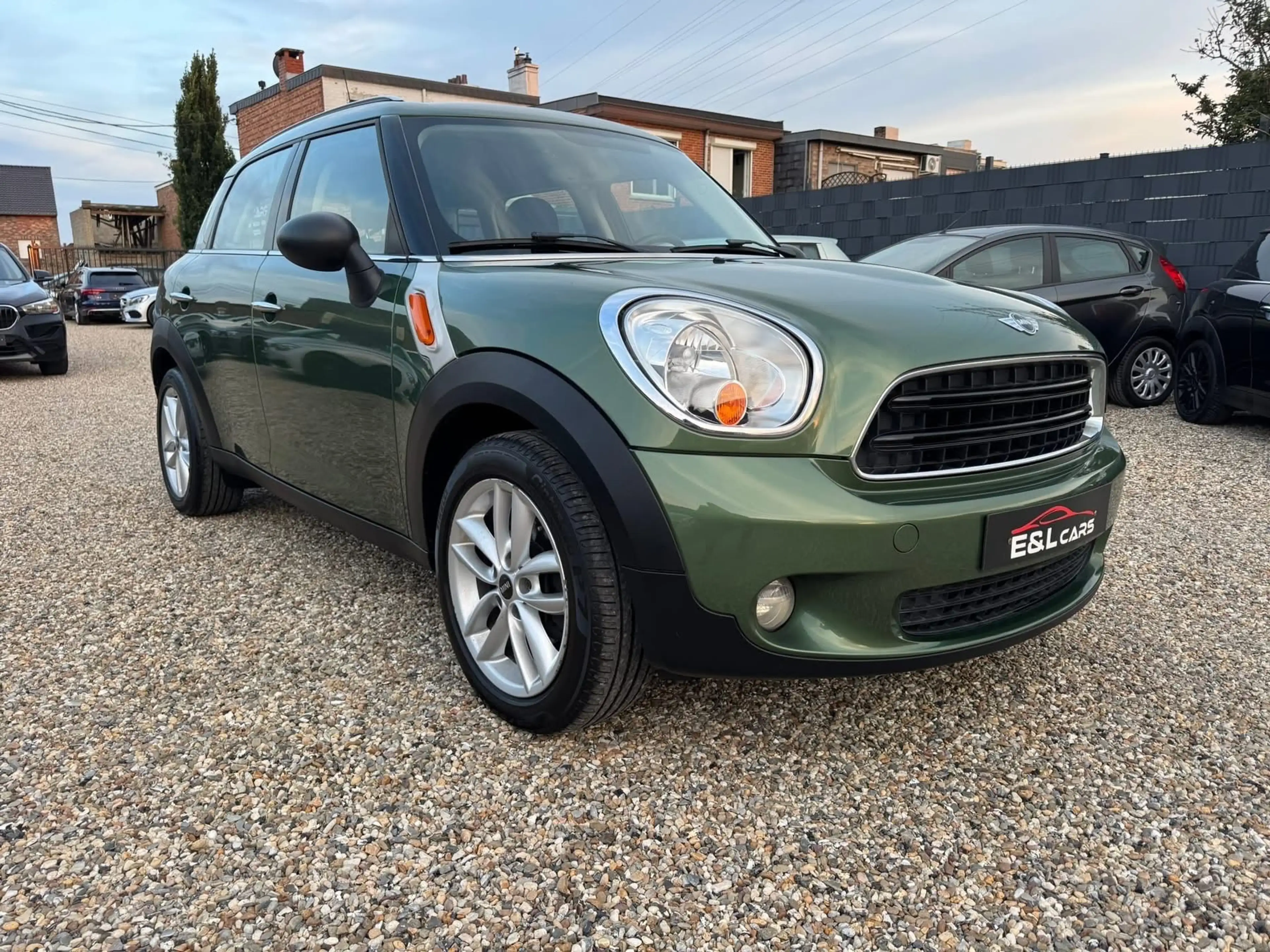 MINI One D Countryman 1.6 **12 mois de garantie** — photo 3