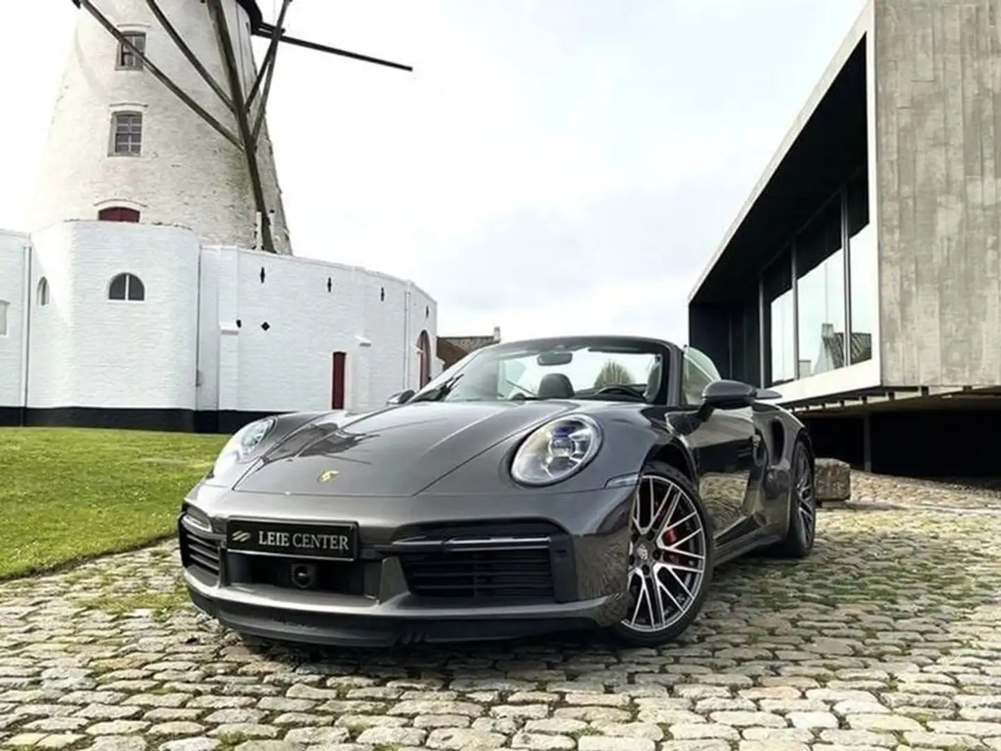 Porsche 992 Grigio - 2