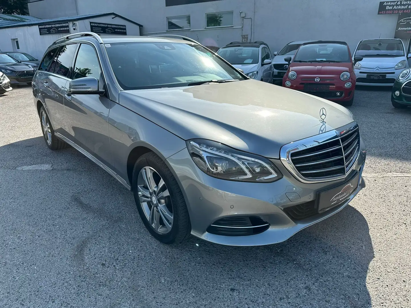 Mercedes-Benz E 200 CDI Elegance Autom. GEPFLEGT mit ParkAssist LED Silber - 1