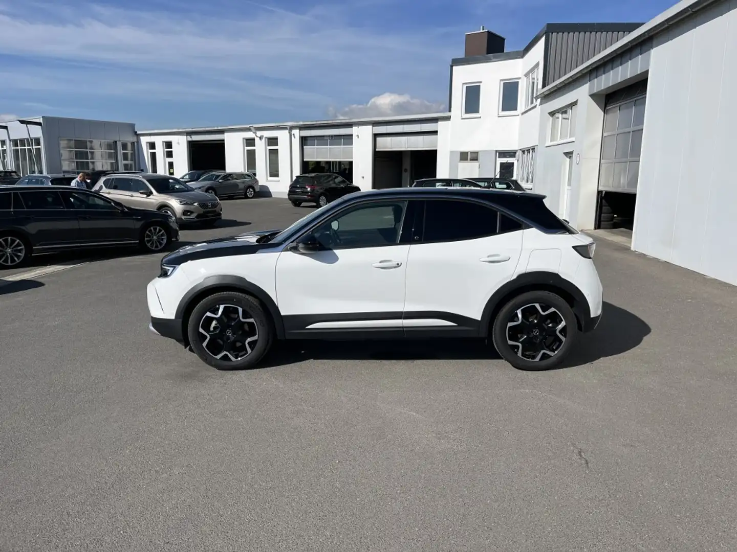 Opel Mokka-E Ultimate 99€ m. 20% Anzahlung CCS 3-Phasen LED N Weiß - 2