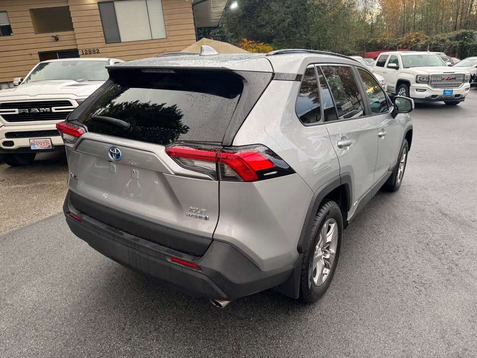 2023 Toyota RAV4 Hybrid XLE AWD CLEAN TITLE — снимка 1