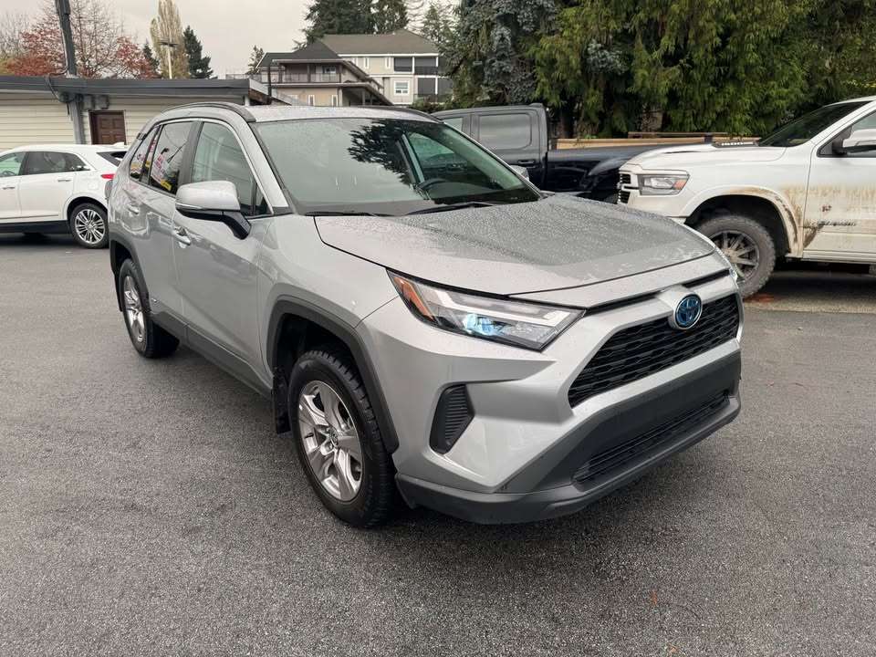 2023 Toyota RAV4 Hybrid XLE AWD CLEAN TITLE — снимка 1