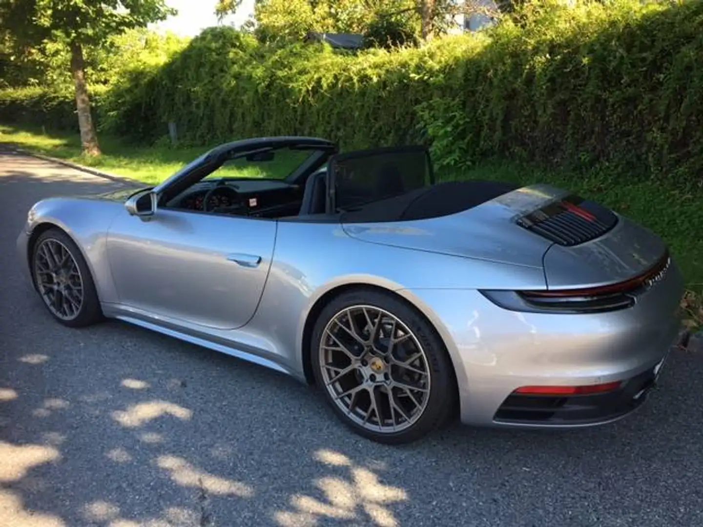 Porsche 992 911 Carrera 4 Cabrio PDK Silber - 2