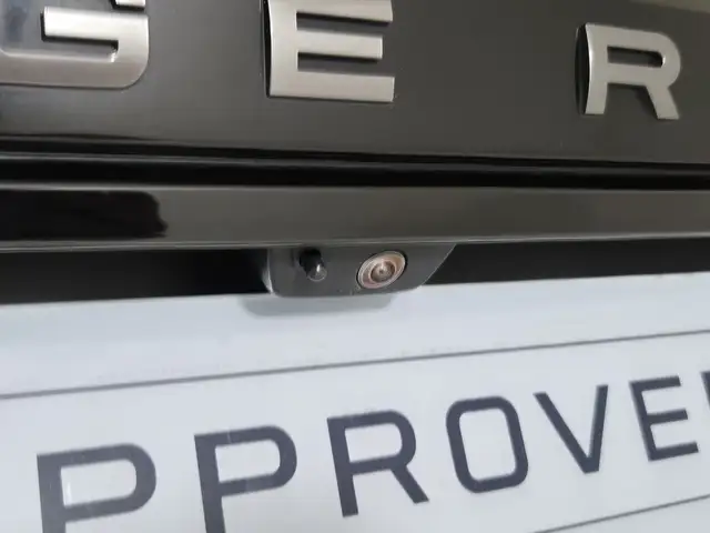Land Rover Range Rover Evoque view 16