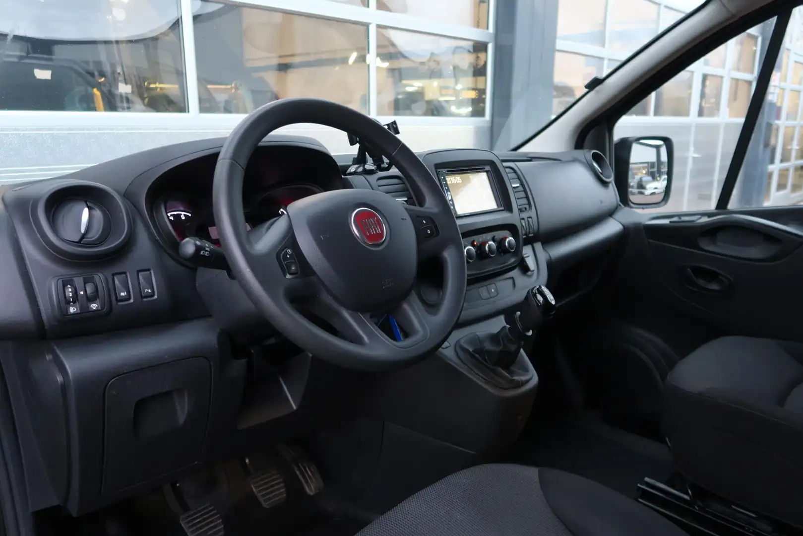 Fiat Talento 2.0 MultiJet L2H1 Business Pro DC CAMERA/ AIRCO/ C Černá - 2