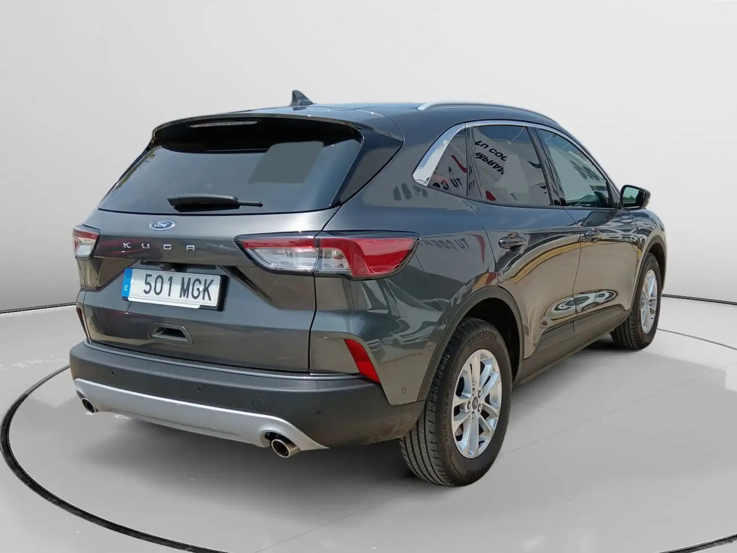 Ford Kuga Titanium Grijs - 2