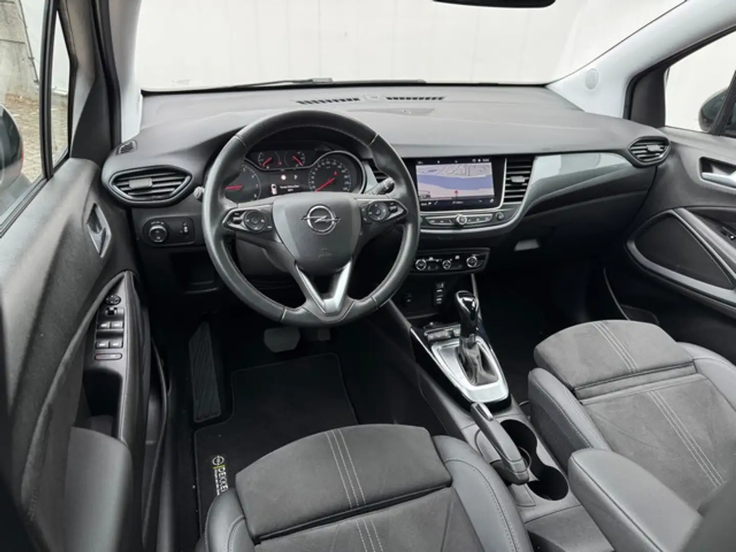 Opel Crossland 1.2 Turbo Ultimate Automaat met Navi/Camera, AGR m Wit - 2