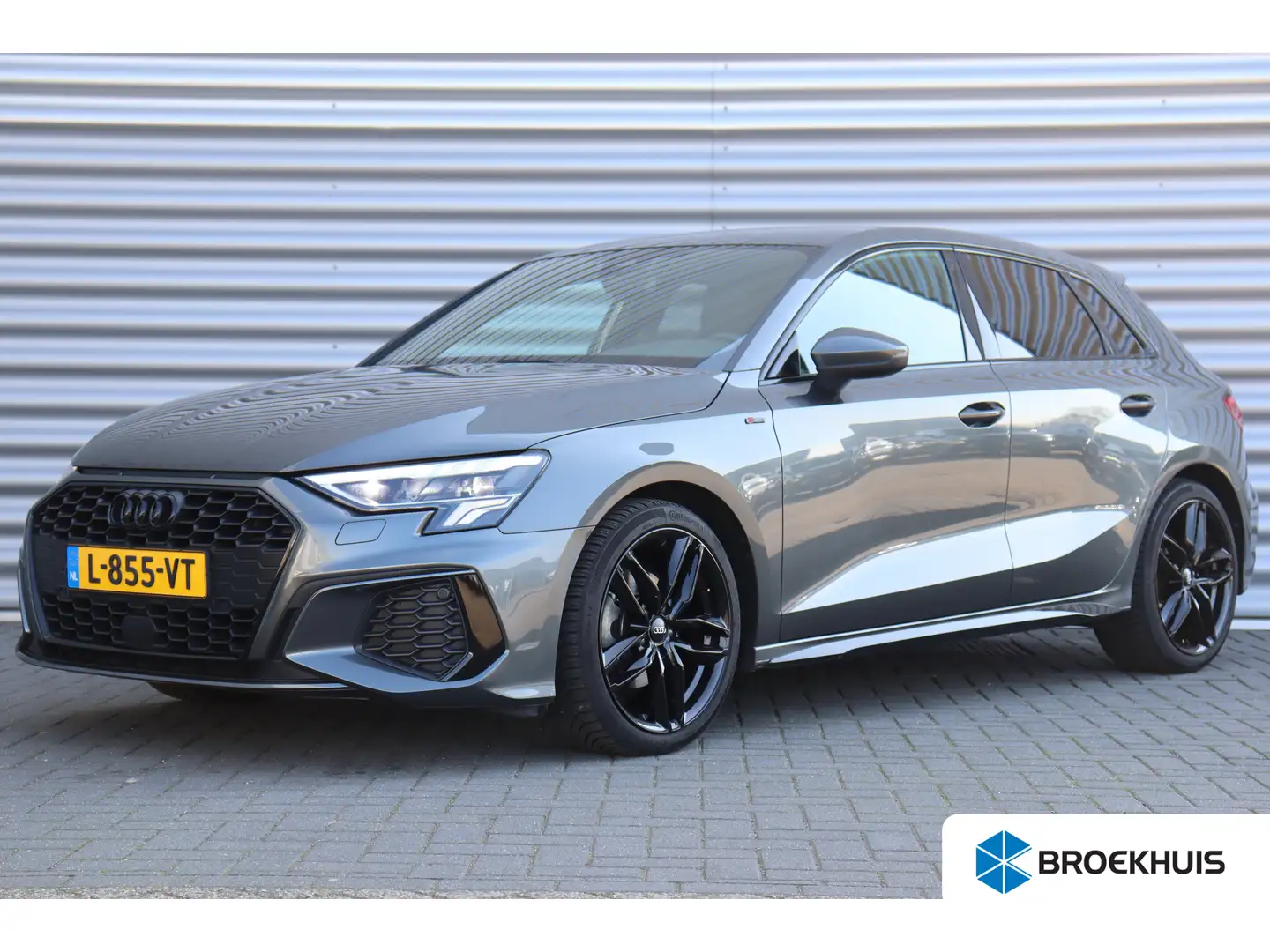 Audi A3 Sportback 30 TFSI 110PK S EDITION AUTOMAAT / NAVI Grijs - 1