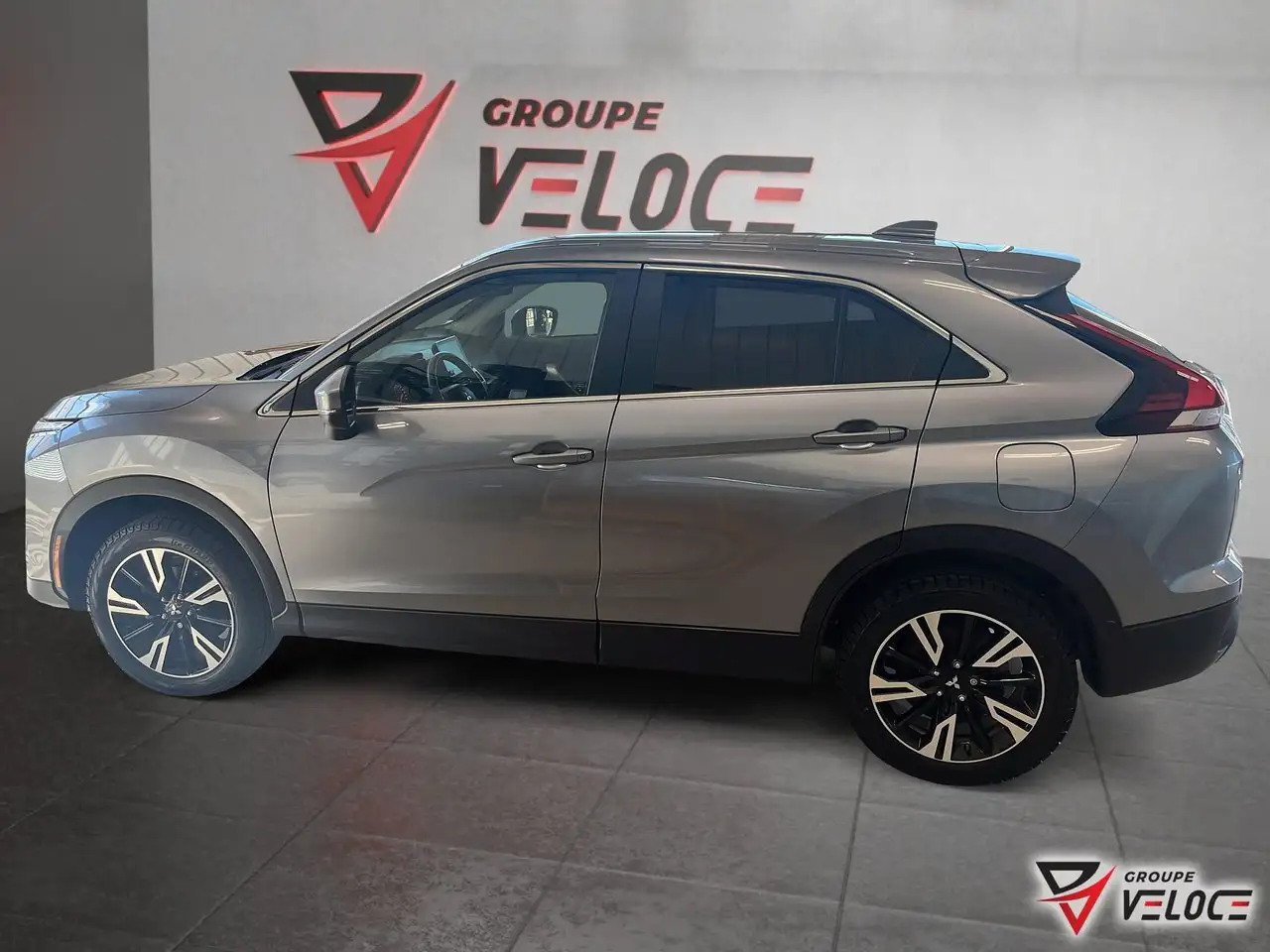 Mitsubishi Eclipse Cross снимка Mitsubishi Eclipse Cross