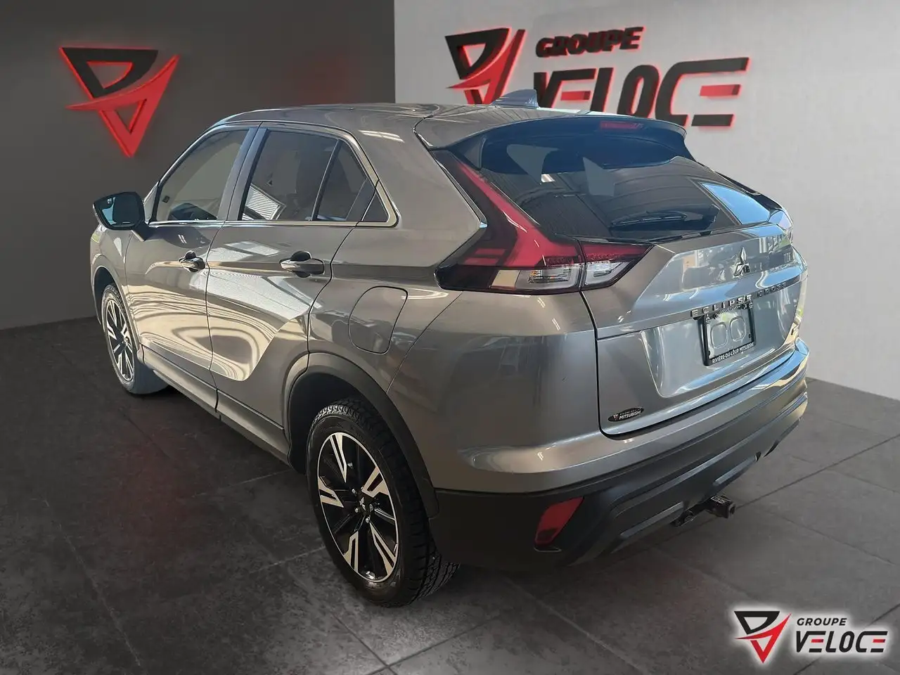Mitsubishi Eclipse Cross снимка Mitsubishi Eclipse Cross