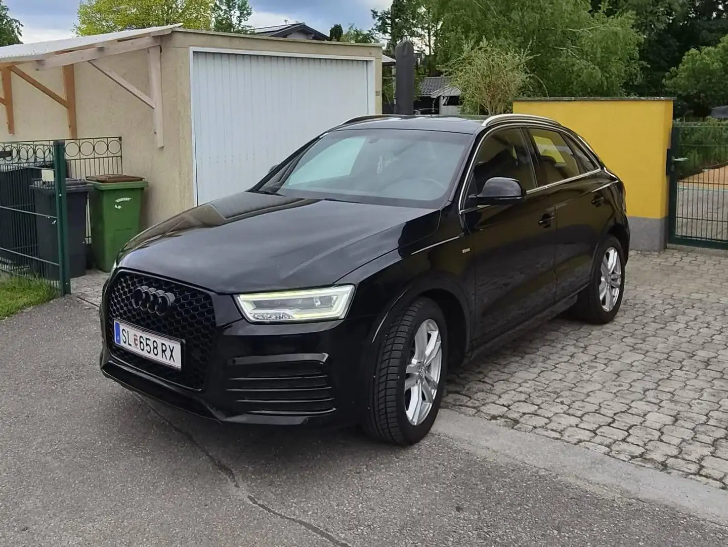 Audi Q3 Q3 2,0 TDI Sport quattro Sport Schwarz - 1