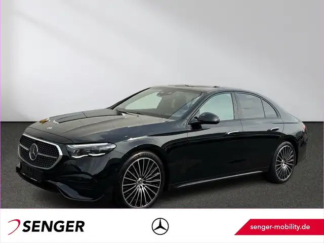 Mercedes-Benz E 220 d AMG Panorama Burmester DigitalLight AHK