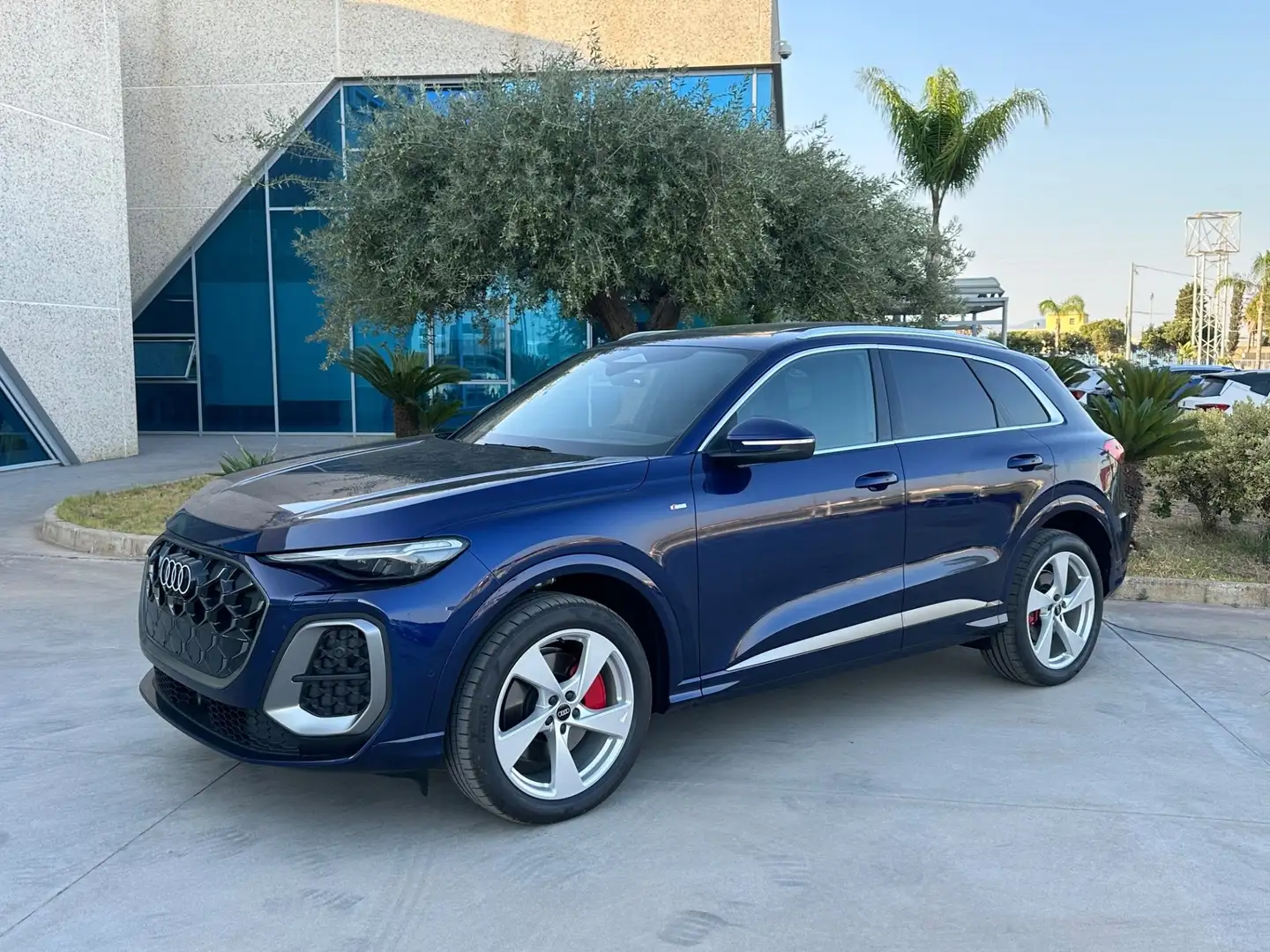 Audi Q5 Sline quattro possibilità noleggio no scoring Blau - 2