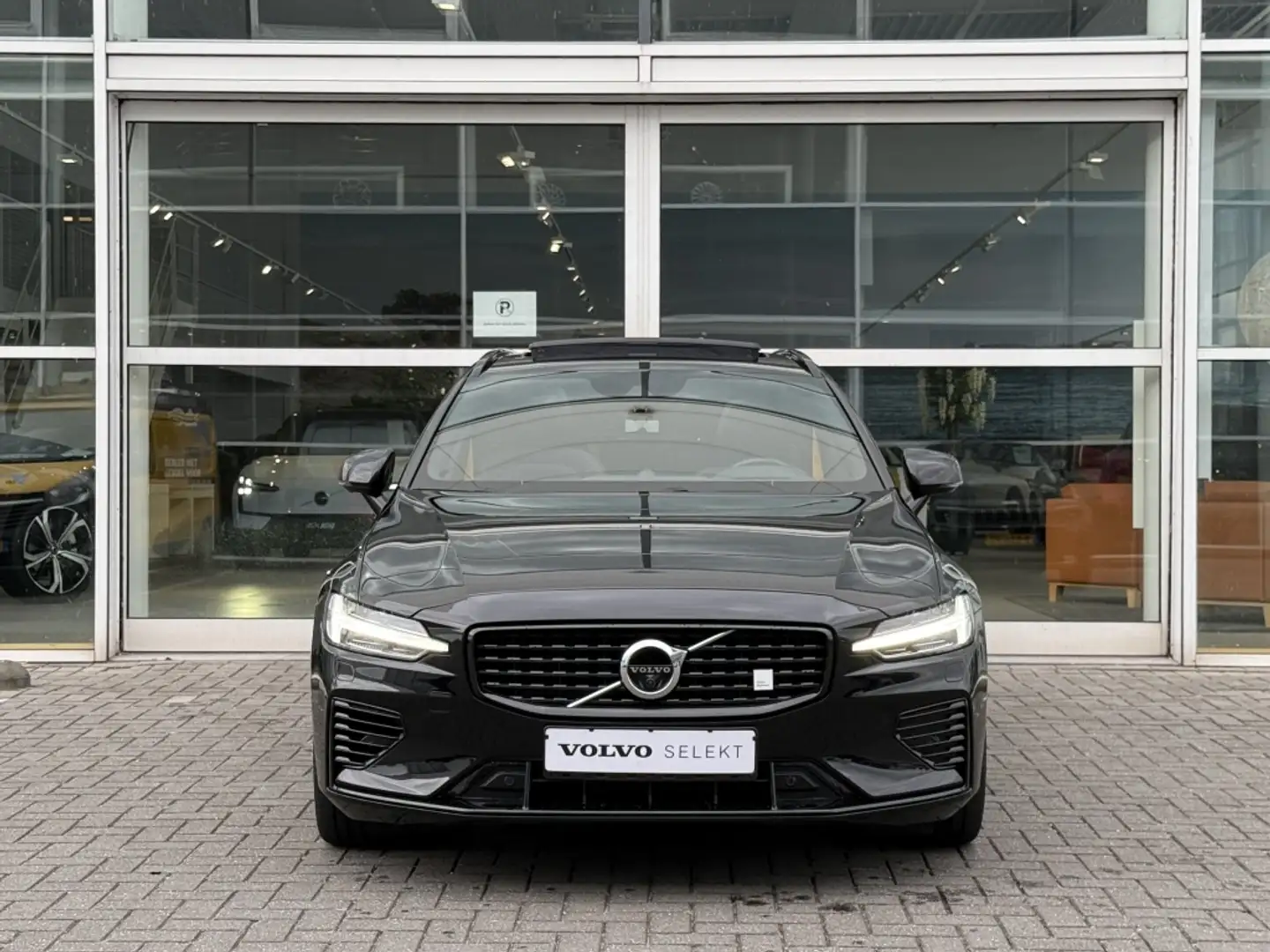 Volvo V60 T8 405PK AWD Polestar Engineered| FULL OPTIONS!!! Noir - 2