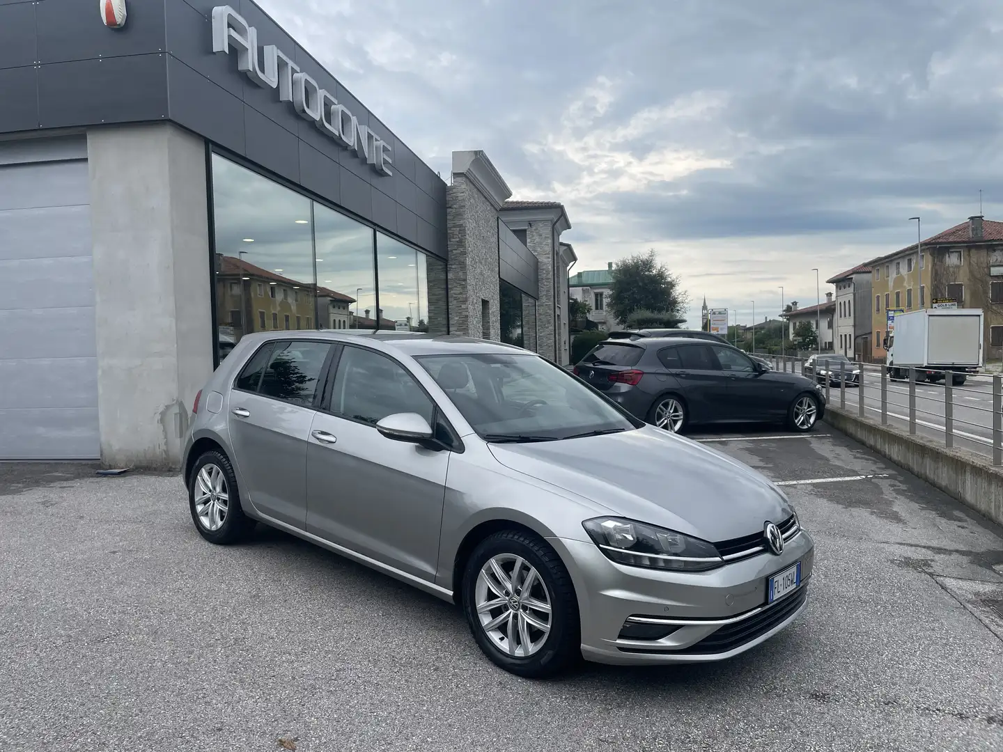 Volkswagen Golf Golf VII 2017 5p 5p 1.0 tsi Business 110cv dsg Grigio - 2