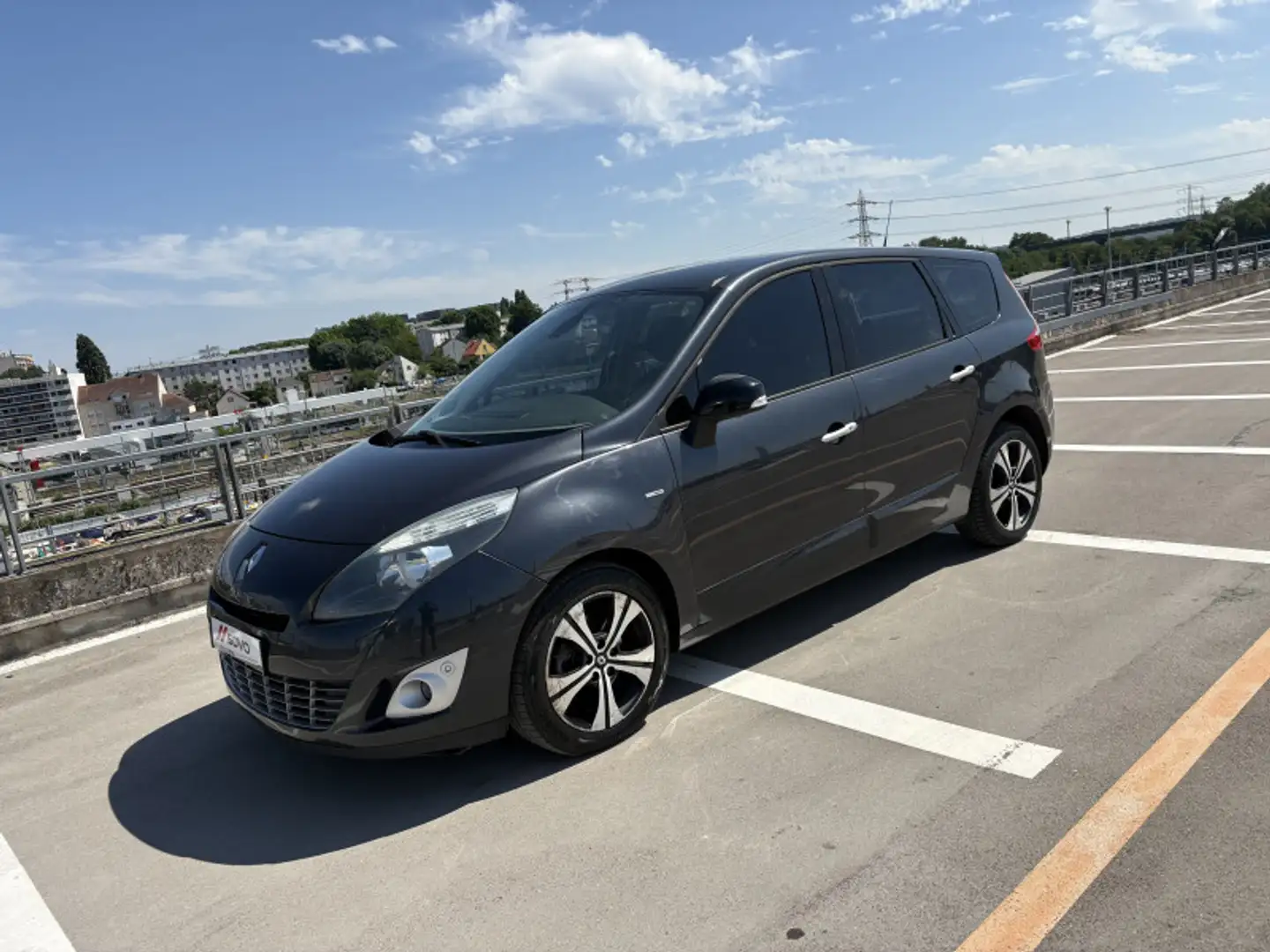 Renault Grand Scenic 1.5 DCI 110CH BOSE 7 PLACES Gris - 1