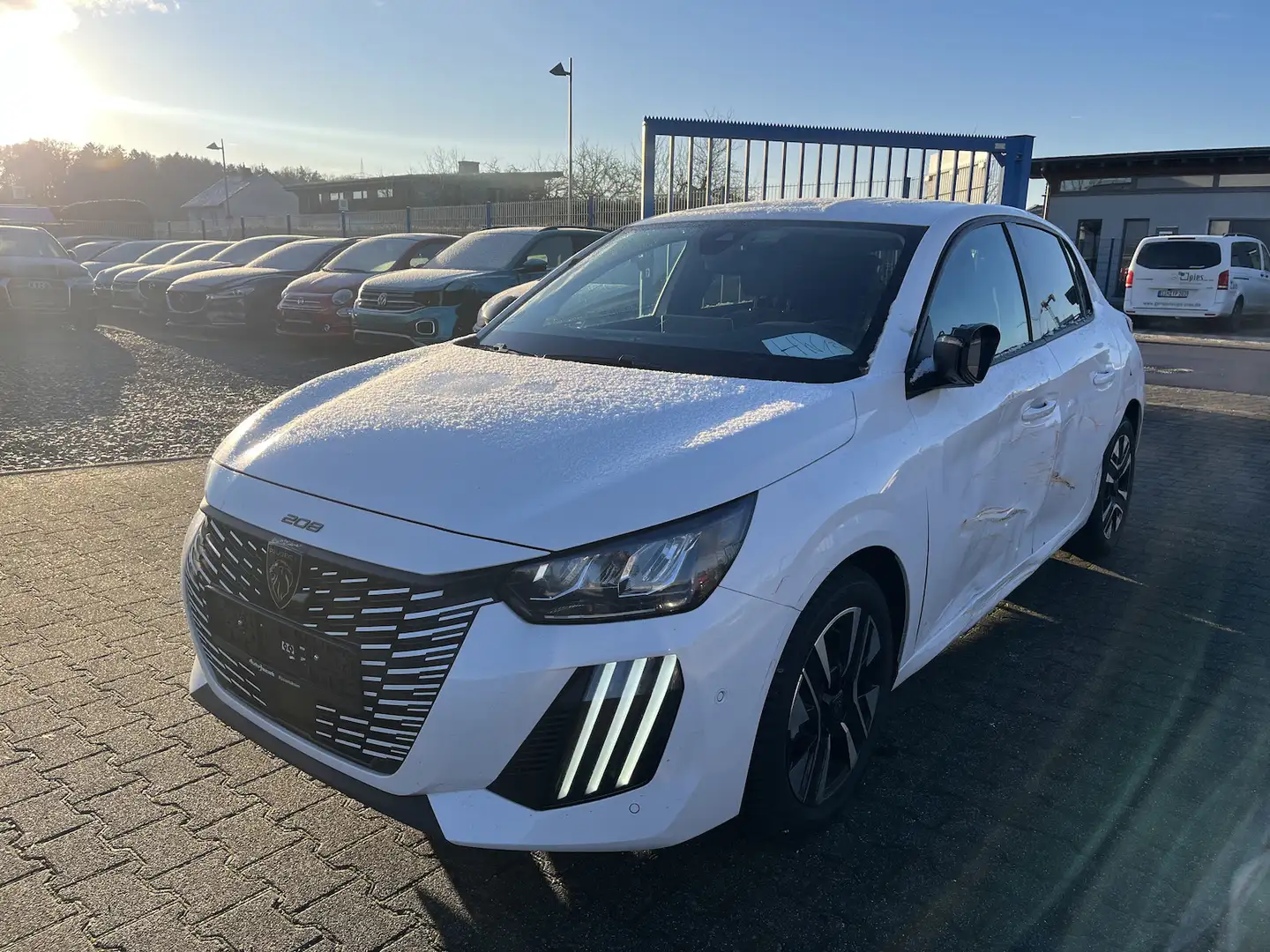 Peugeot 208 Allure 1.2 Benzin, EU 6, Navi, Alu Bianco - 1