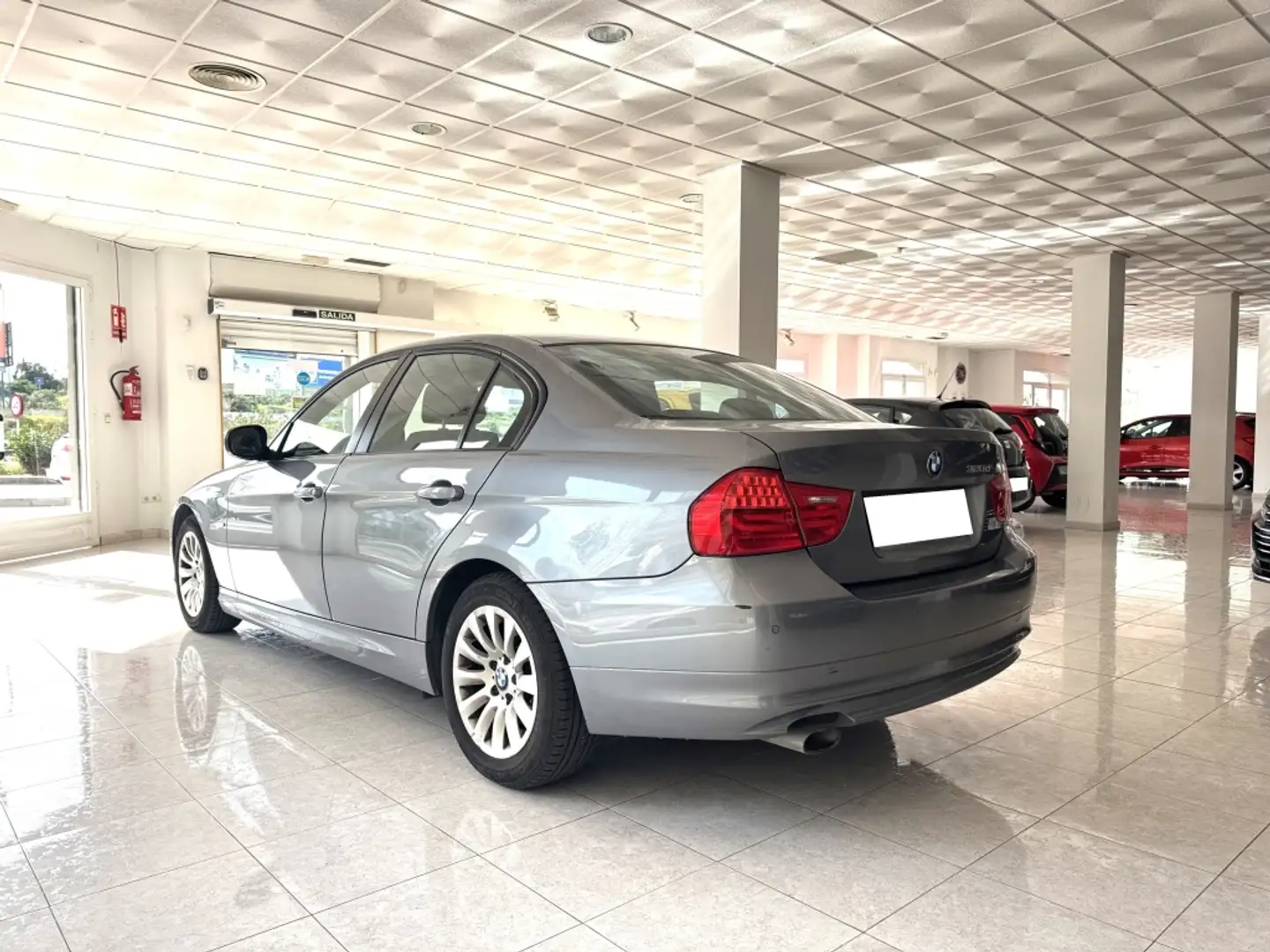 BMW 320 320d Gris - 2