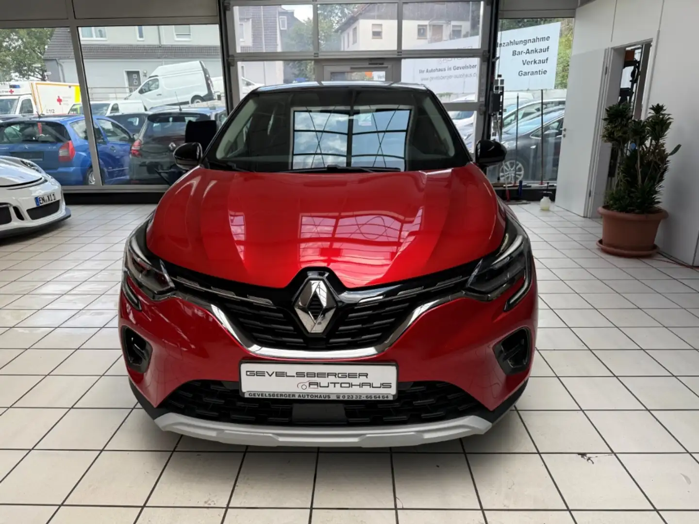 Renault Captur II Intens 1.3 TCe 140 Mild-Hybrid 1.Hand Rot - 2