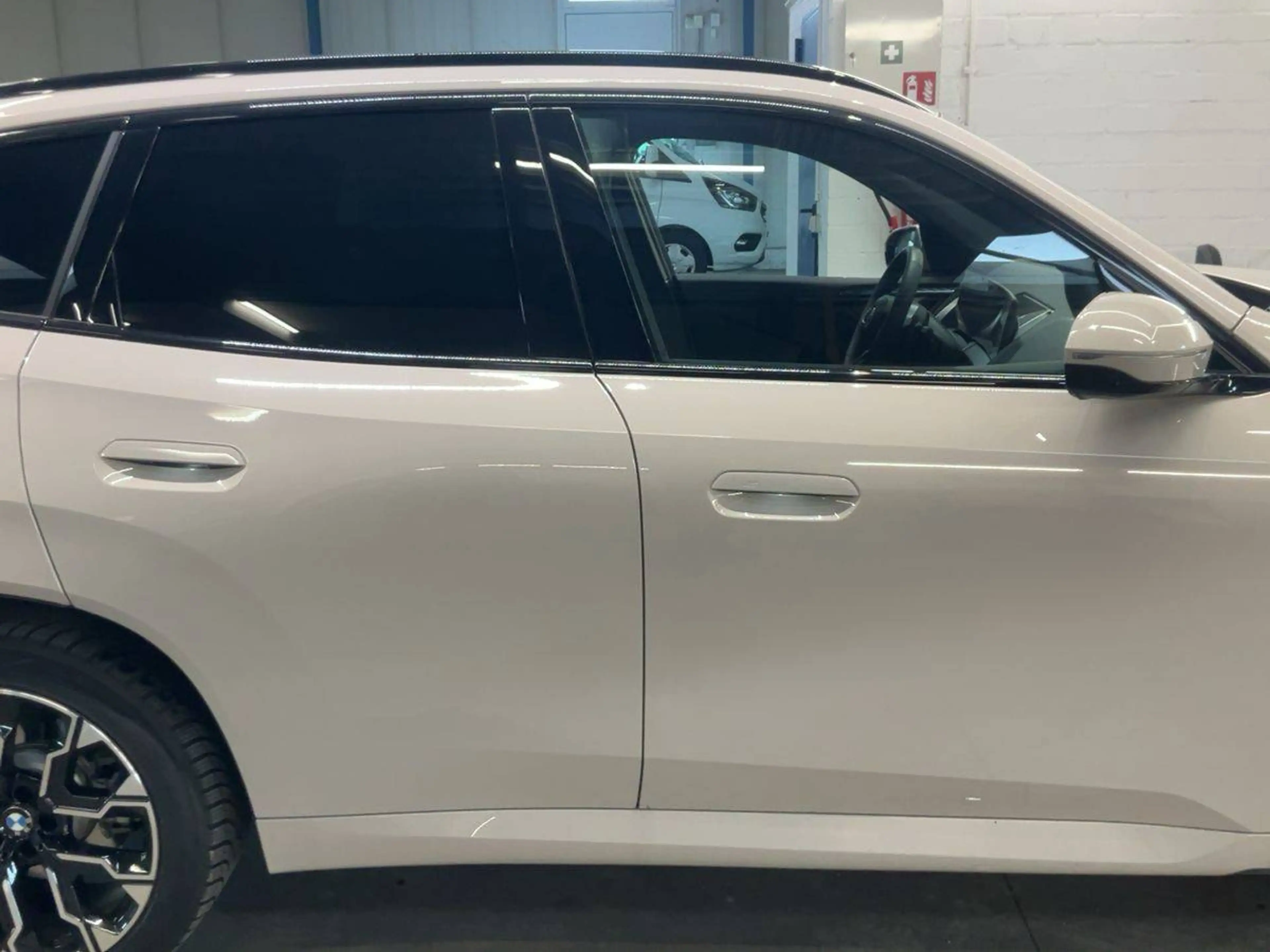 BMW X3 30 e xDrive M Sport — photo 14