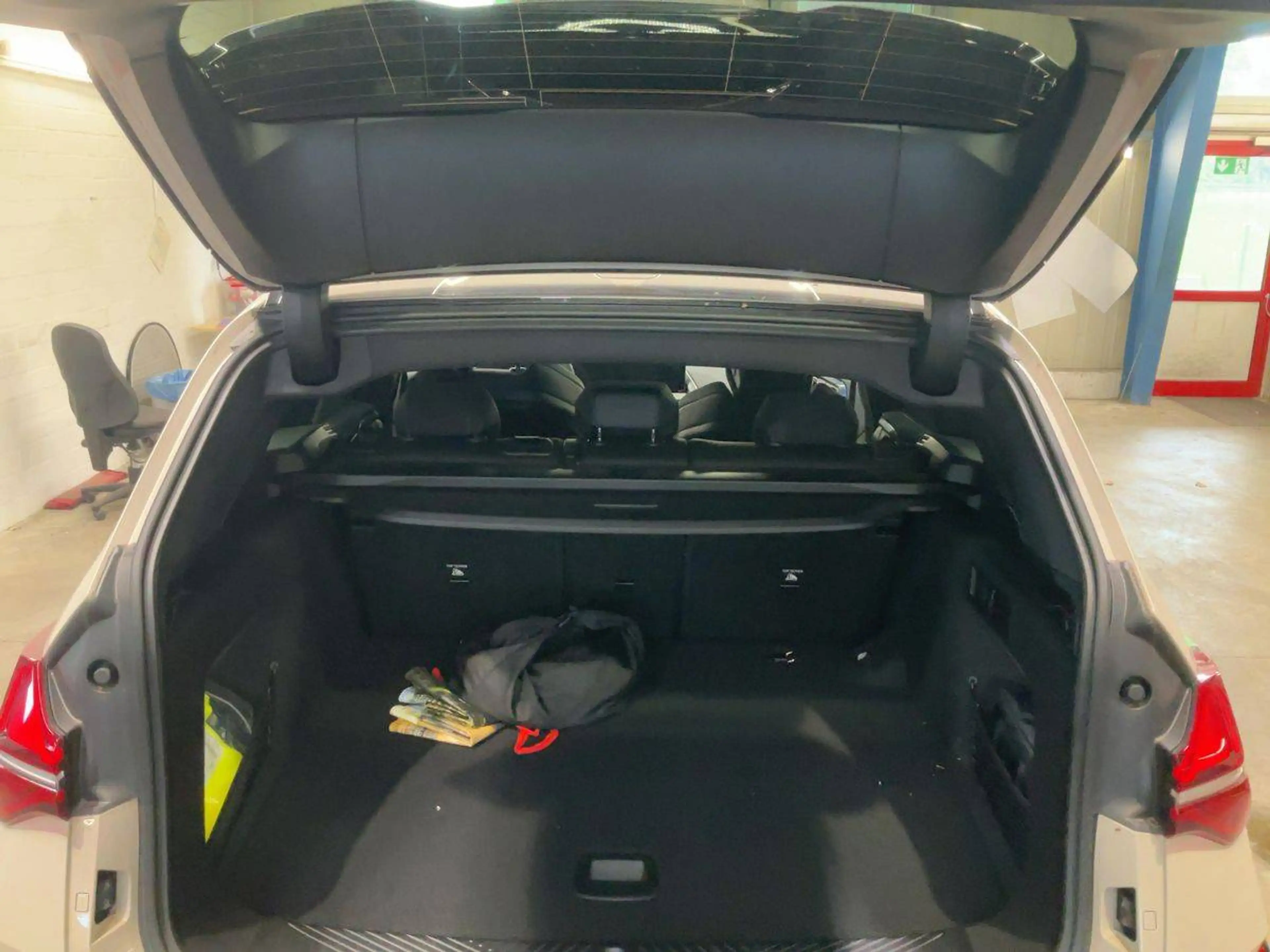 BMW X3 30 e xDrive M Sport — photo 7