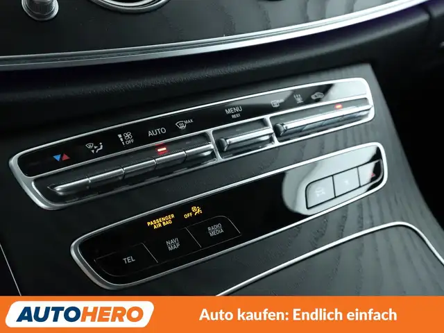 Mercedes-Benz E-Class view 23