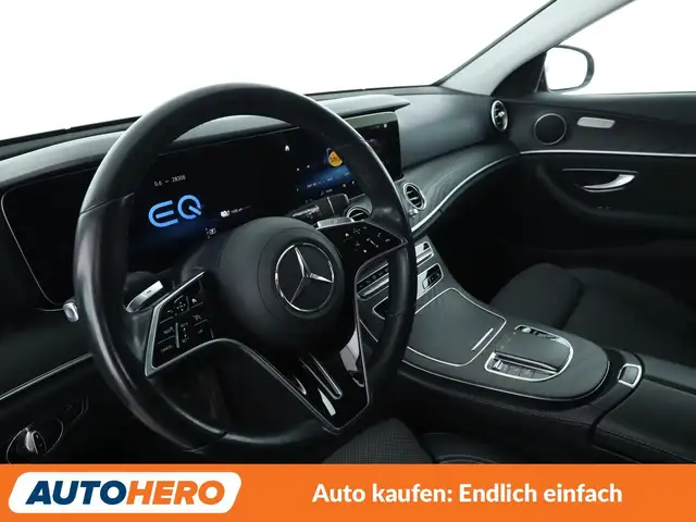 Mercedes-Benz E-Class view 11