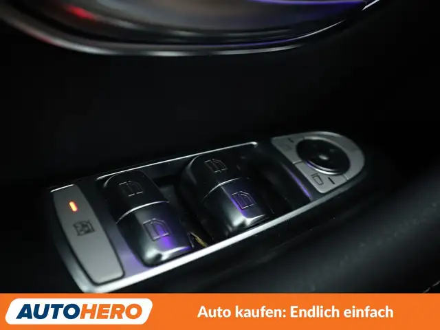 Mercedes-Benz E-Class view 25