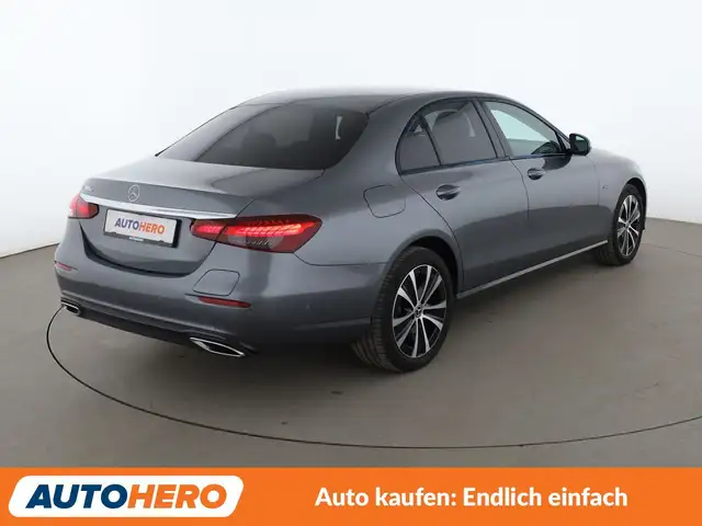 Mercedes-Benz E-Class view 6