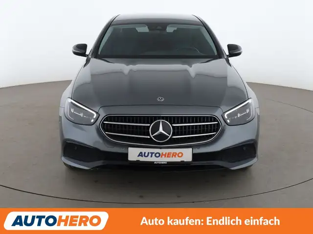 Mercedes-Benz E-Class view 9