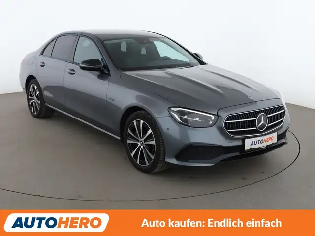 Mercedes-Benz E-Class view 8