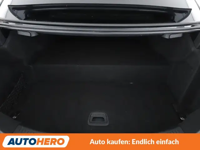 Mercedes-Benz E-Class view 17