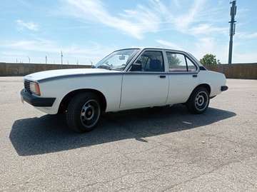1.3S 75ch édition spéciale "Ascona J"