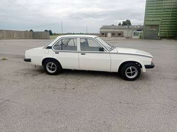 1.3S 75ch édition spéciale "Ascona J"