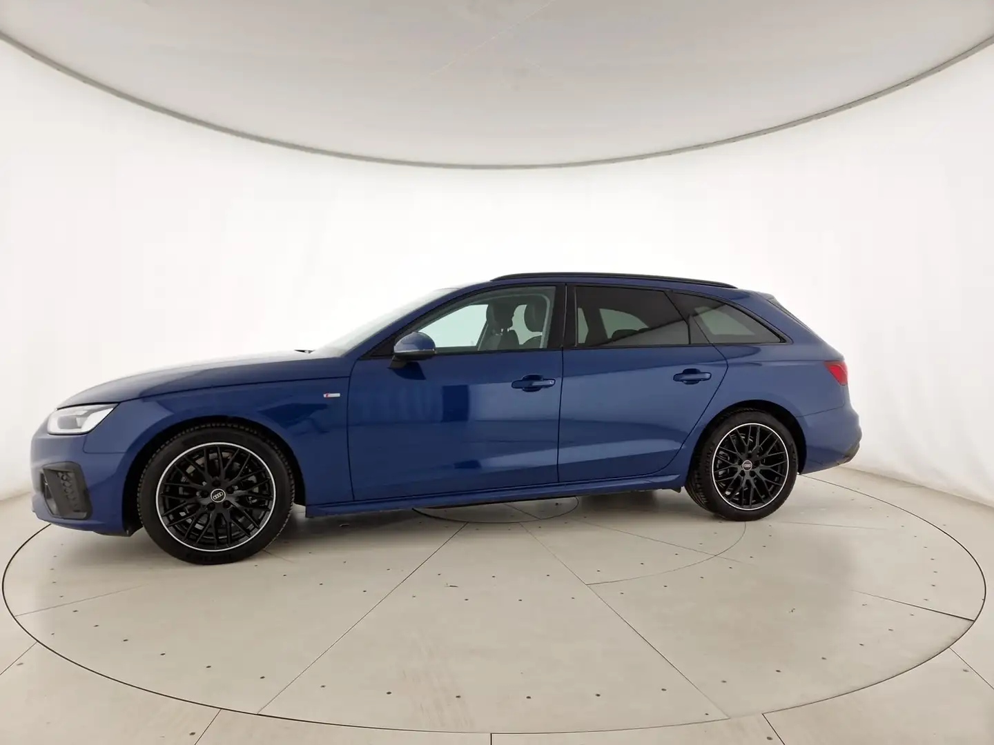Audi A4 Avant S line edition 35 TDI  120(163) kW(CV) Modrá - 2