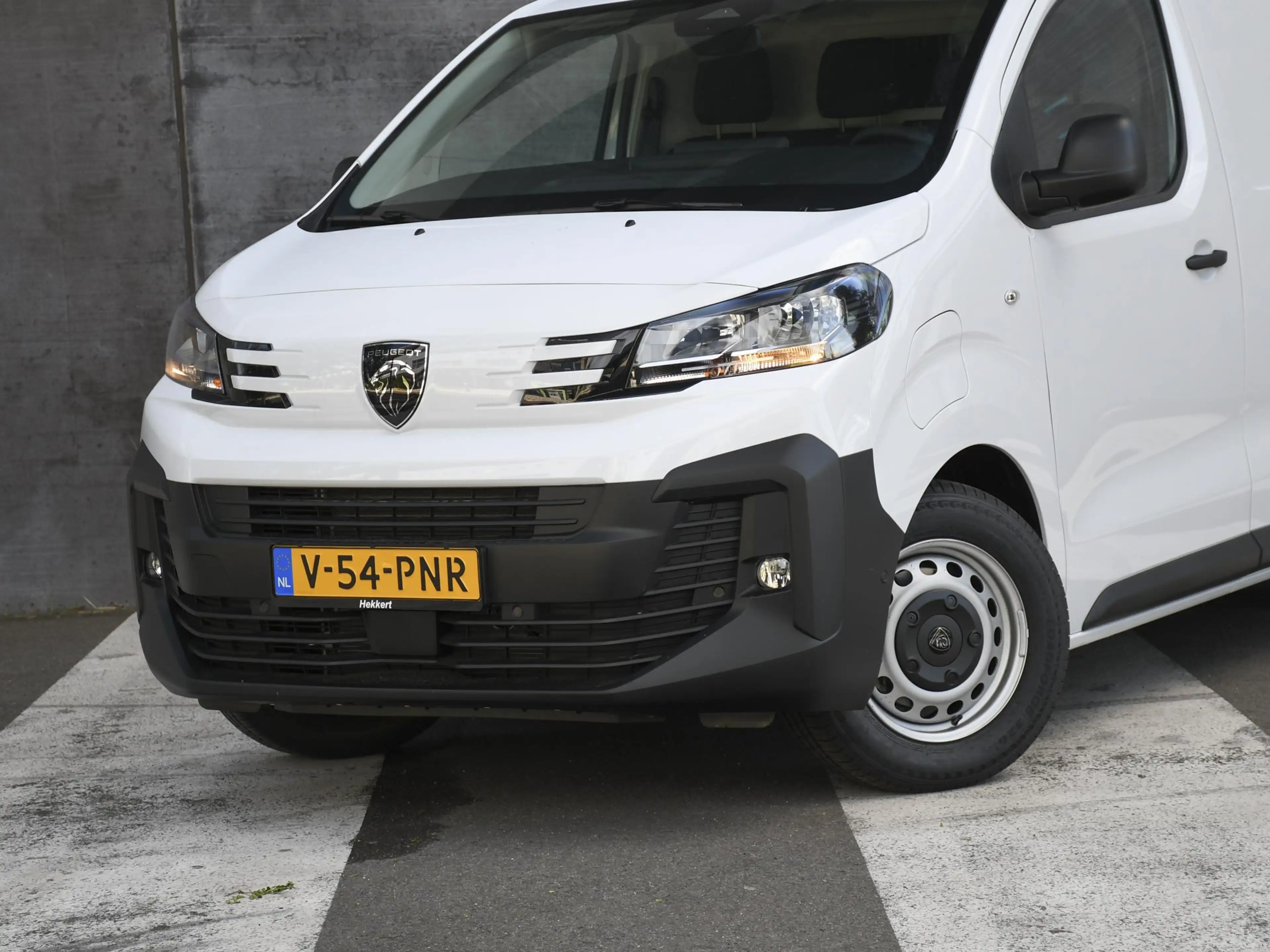 Peugeot e-Expert L2H1 EV 75 kWh 136pk Automaat CAMERA | CRUISE.C | — photo 2