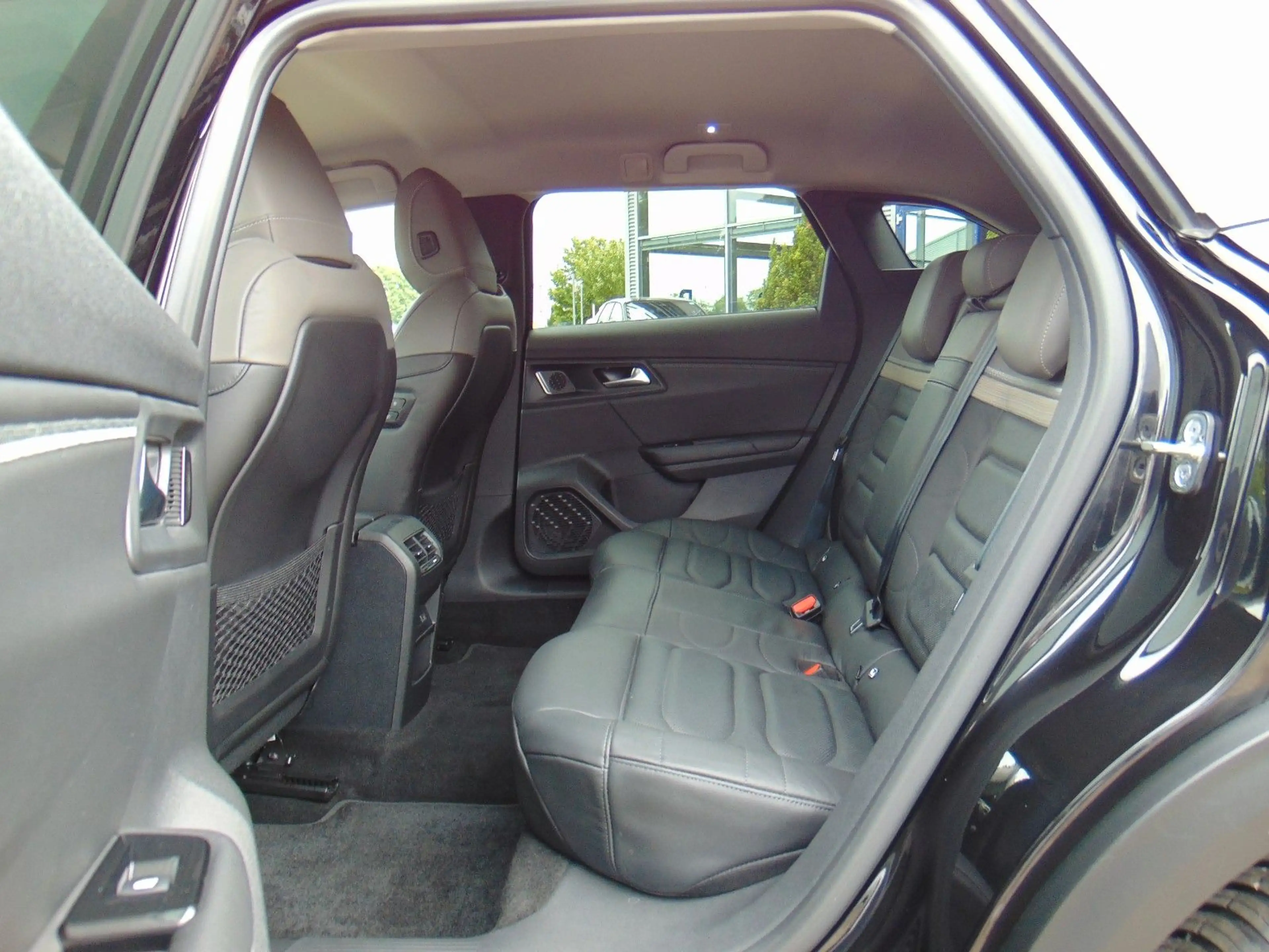 Citroen C5 X Hybrid 145 e-DCS6 Plus - HUD - Leder - Cam — photo 9