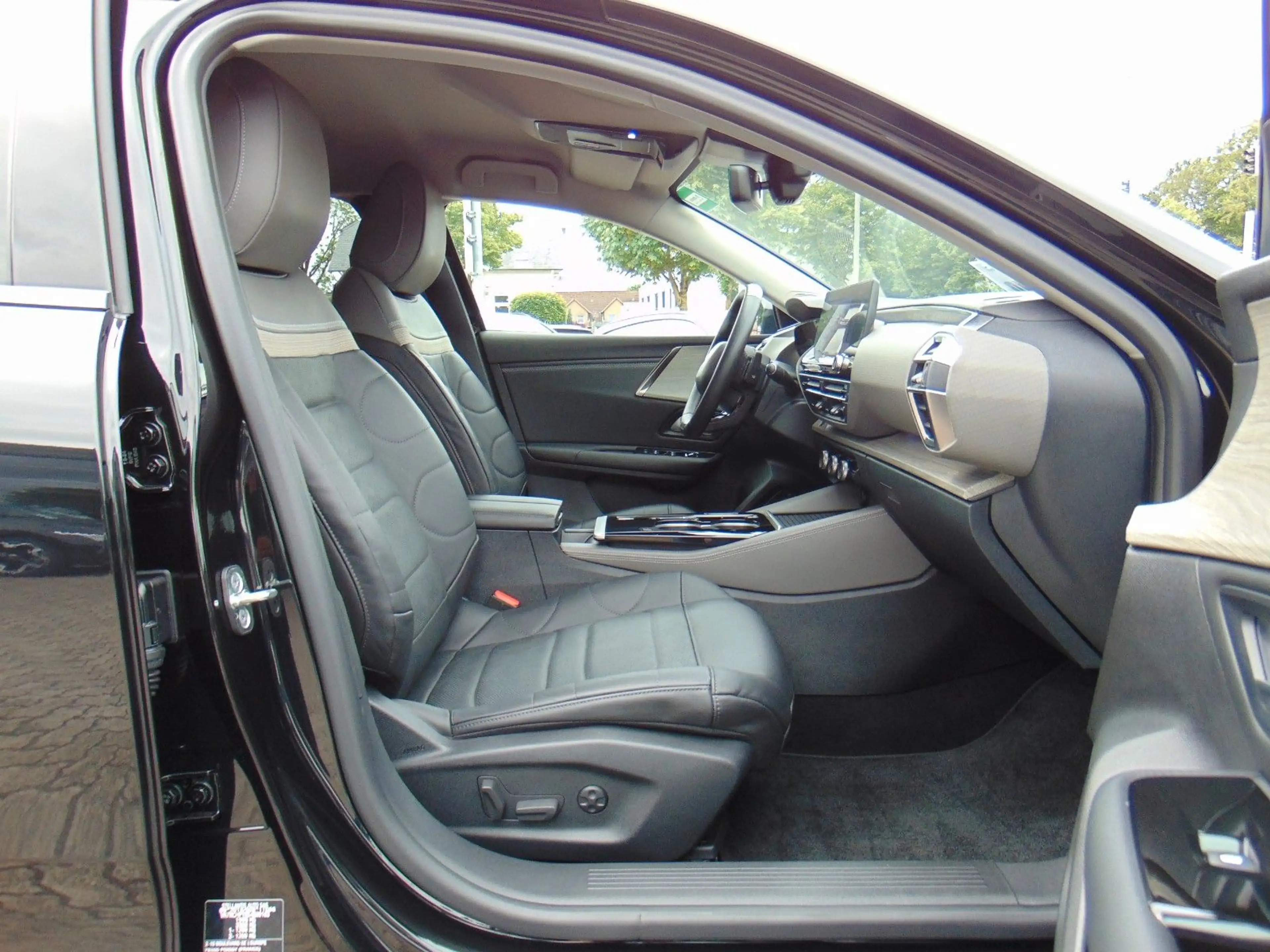 Citroen C5 X Hybrid 145 e-DCS6 Plus - HUD - Leder - Cam — photo 8