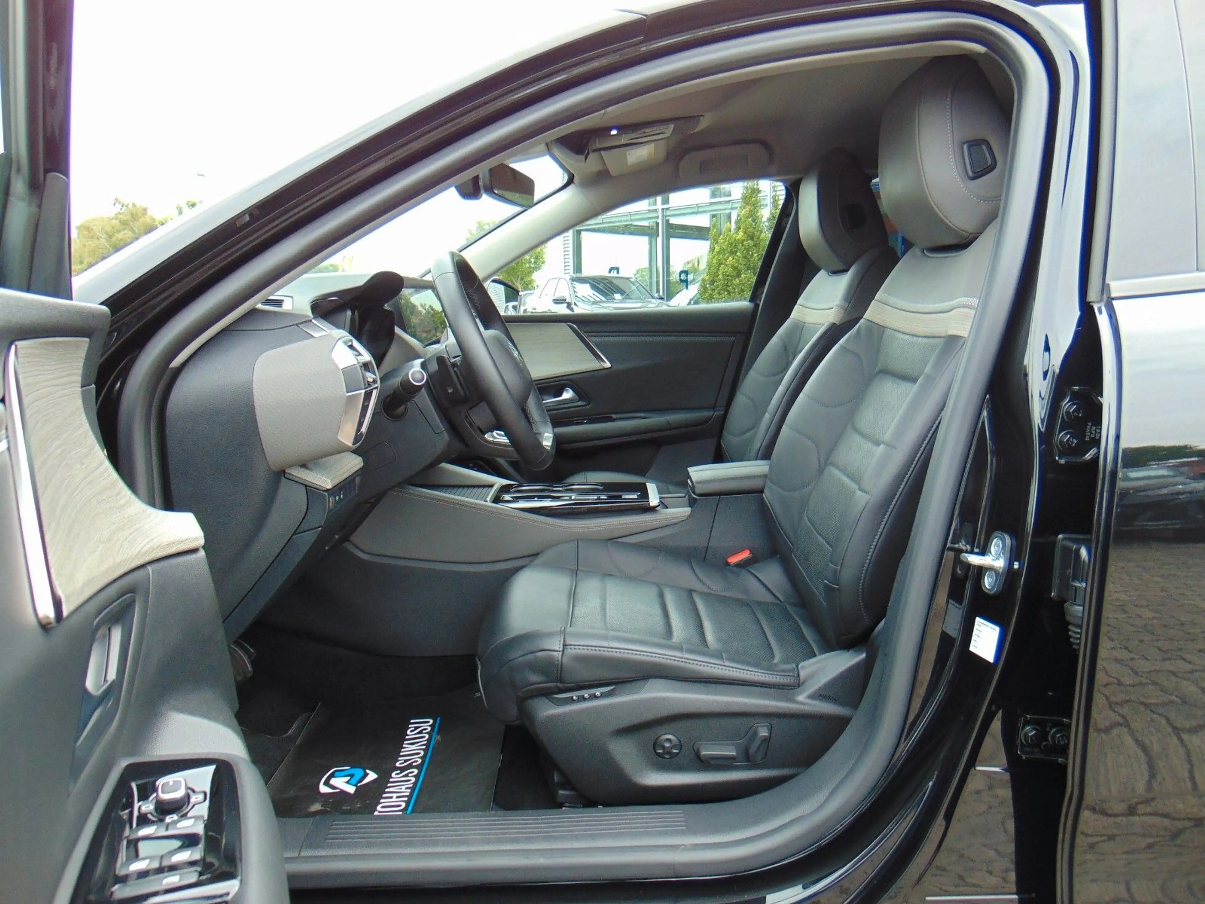 Citroen C5 X Hybrid 145 e-DCS6 Plus - HUD - Leder - Cam — photo 7