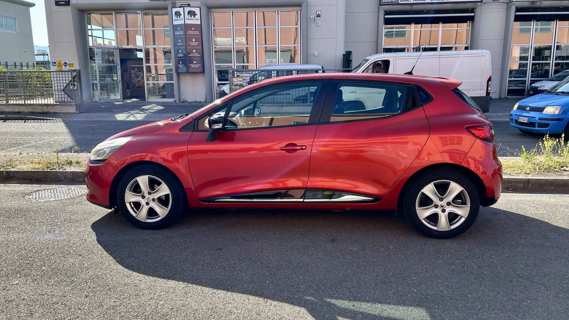 Renault Clio 5p 1.2 16v Live - 1