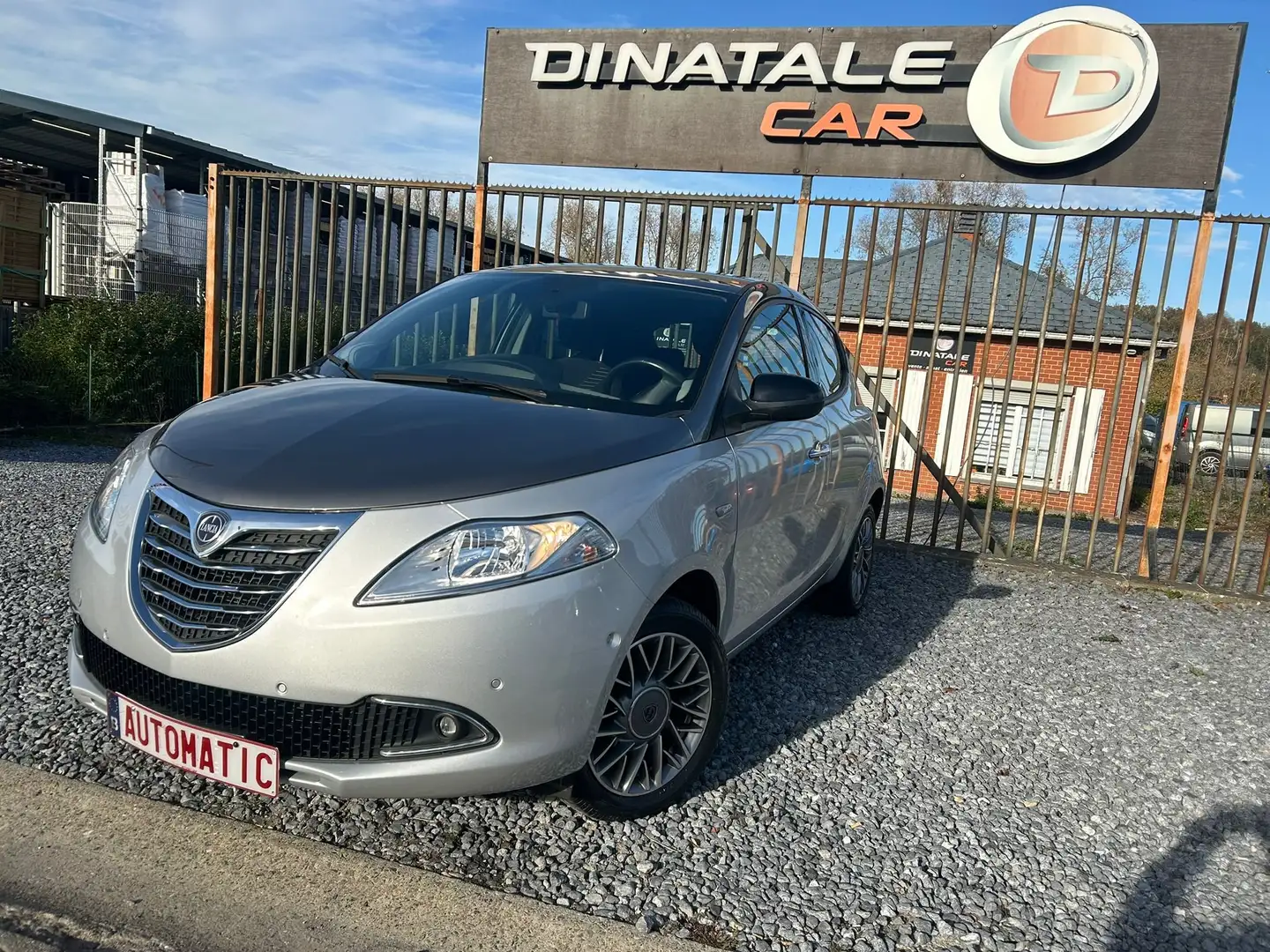 Lancia Ypsilon Ypsilon 0.9 TwinAir Platinium Boite AUTO Garantie Gris - 2