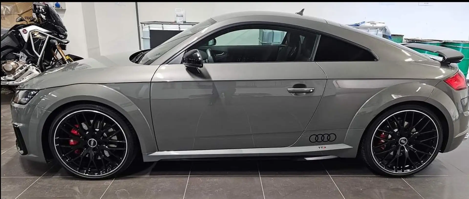 Audi TTS TTS Coupe 2.0 tfsi quattro 320cv s-tronic Grijs - 2