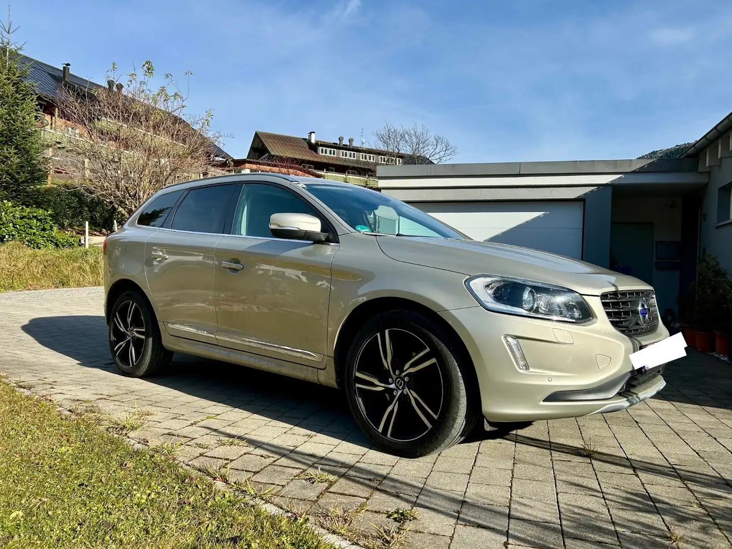Volvo XC60 D5 AWD Geartronic Summum - 1