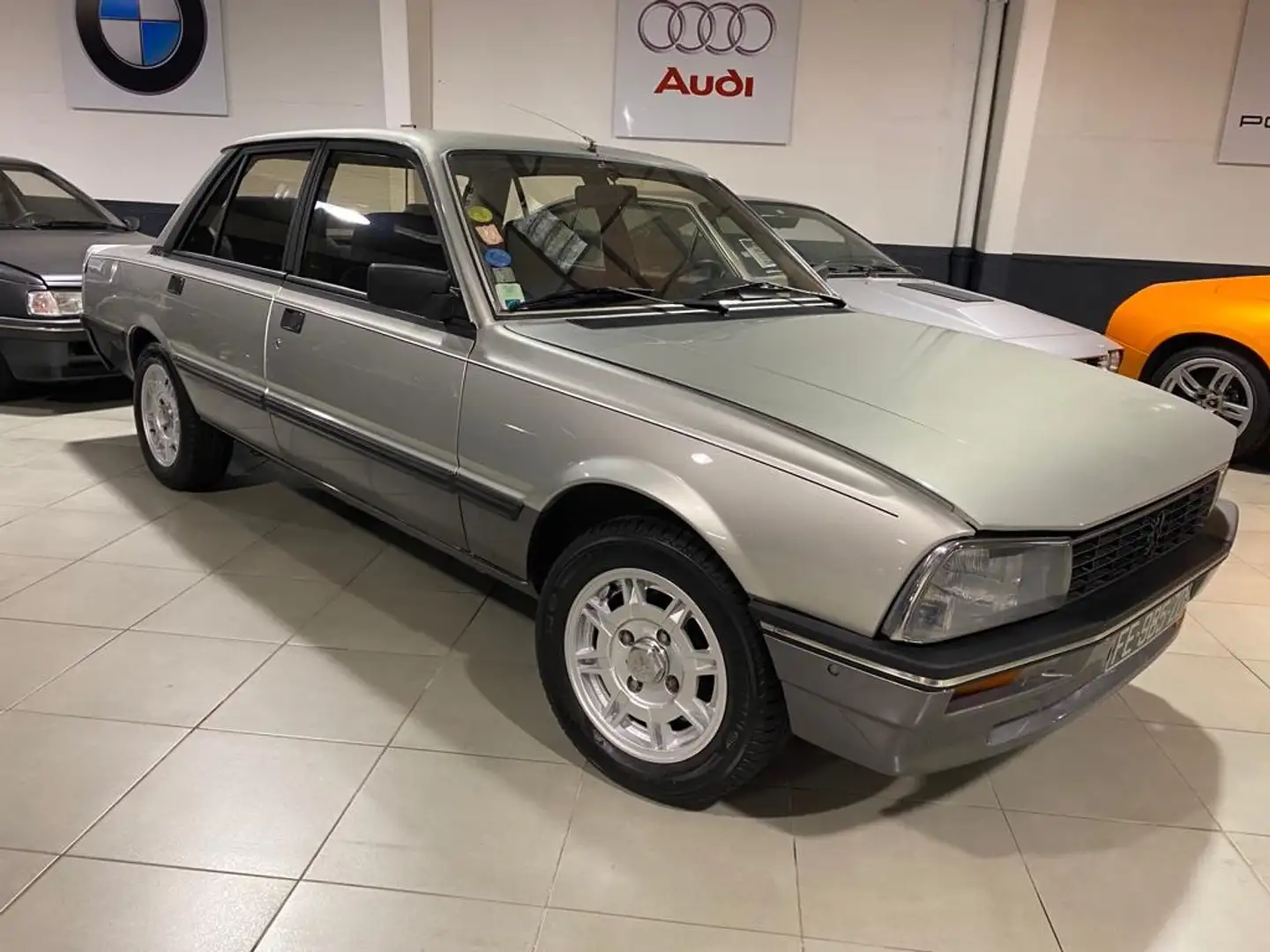 Peugeot 505 Turbo Injection Gris - 2