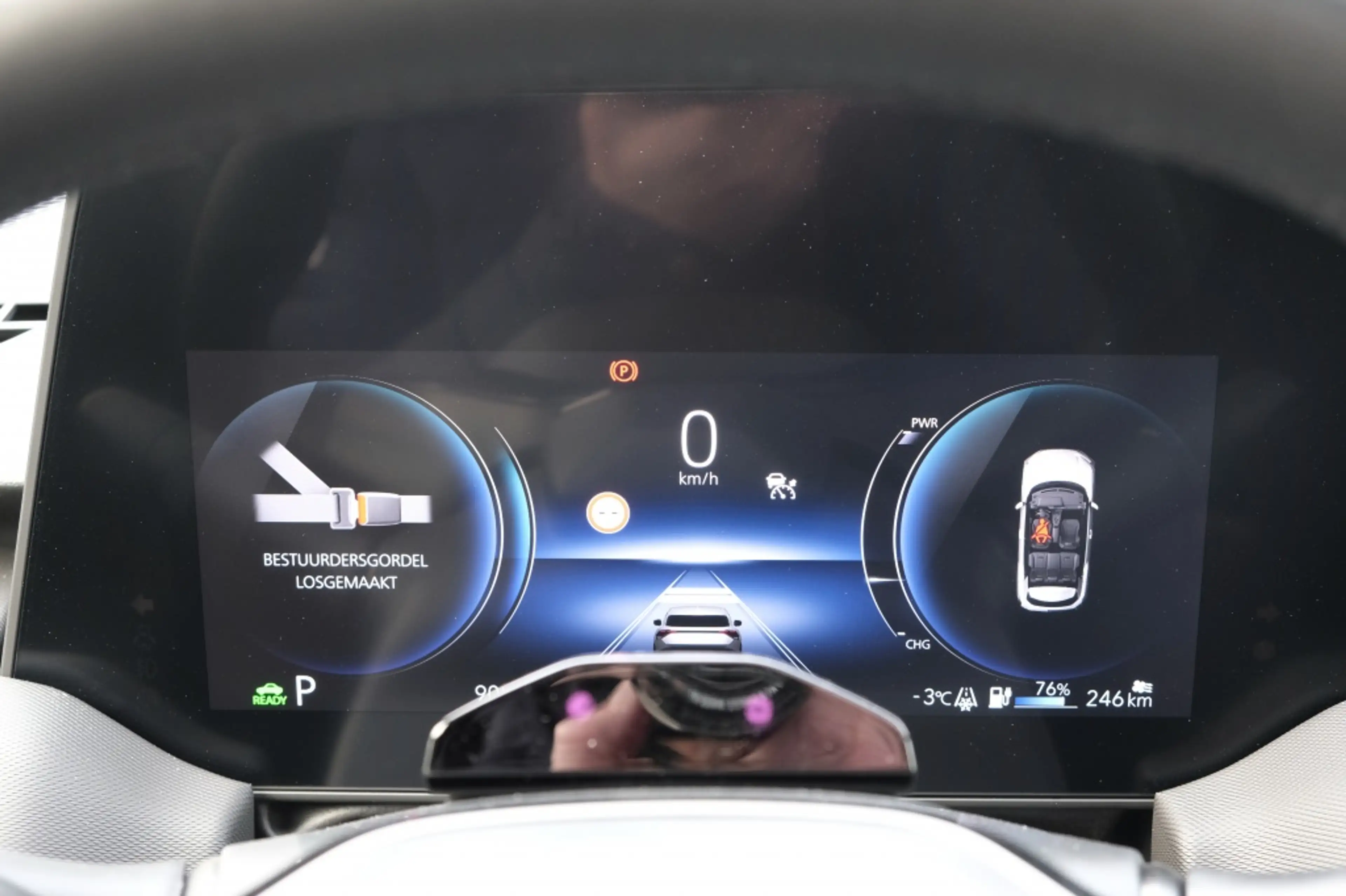 Toyota Urban Cruiser 61,1 kwh Executive Automaat | Actieradius (WLTP): — photo 3