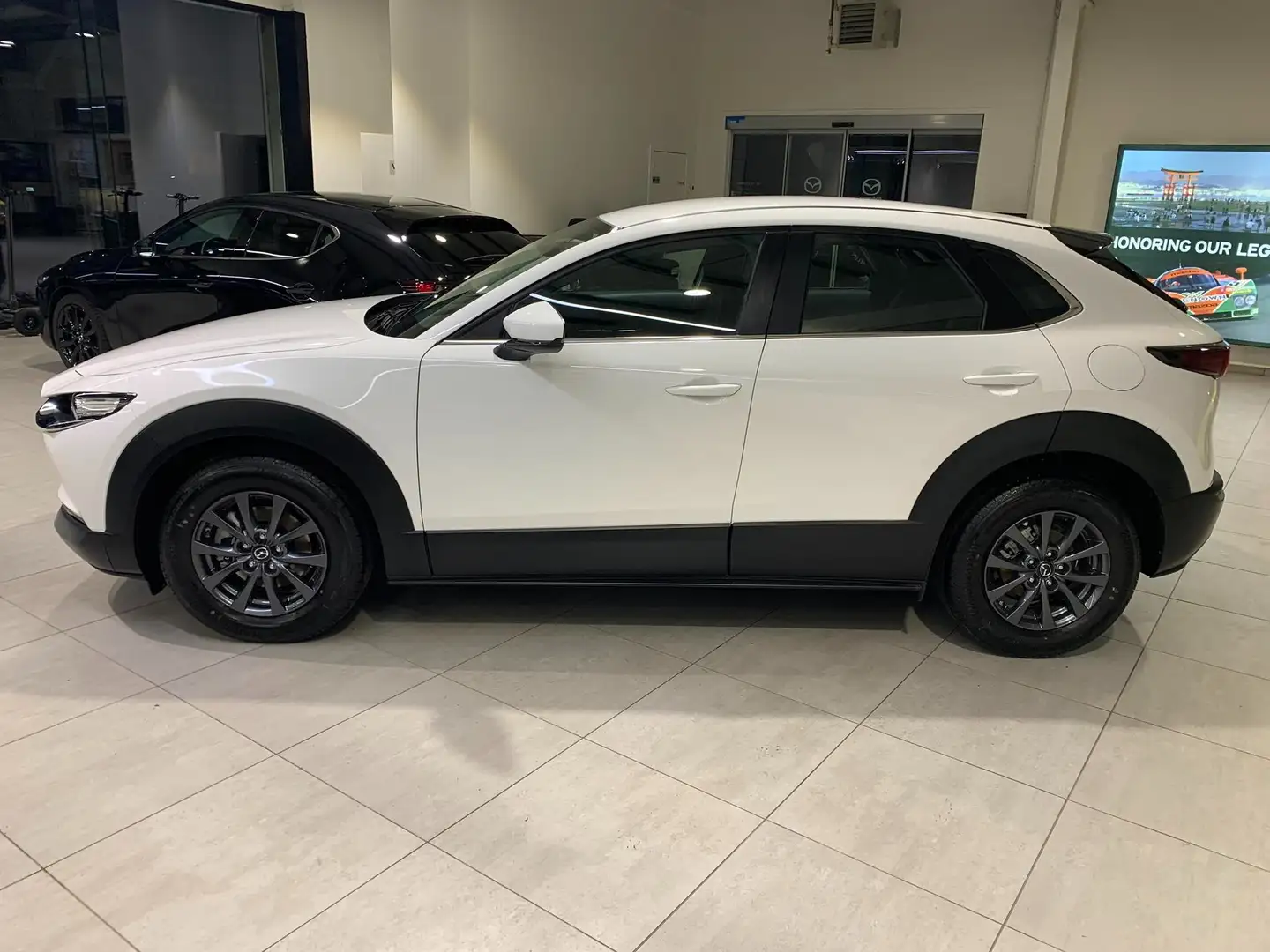 Mazda CX-30 2.0i SKYACTIV-G MHE Skymove waarborg tot 01/2030 Weiß - 2