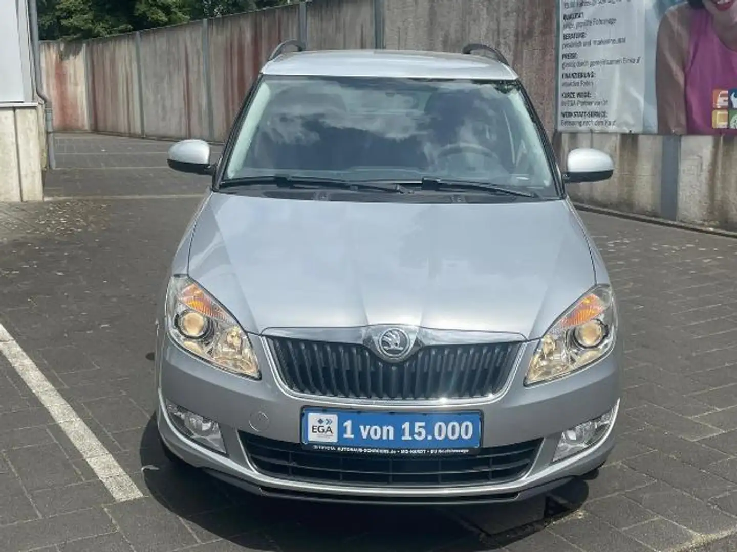 Skoda Fabia 1.2 TSI - Sitzh. - PDC - Garantie - Klimaautomatik Silber - 2