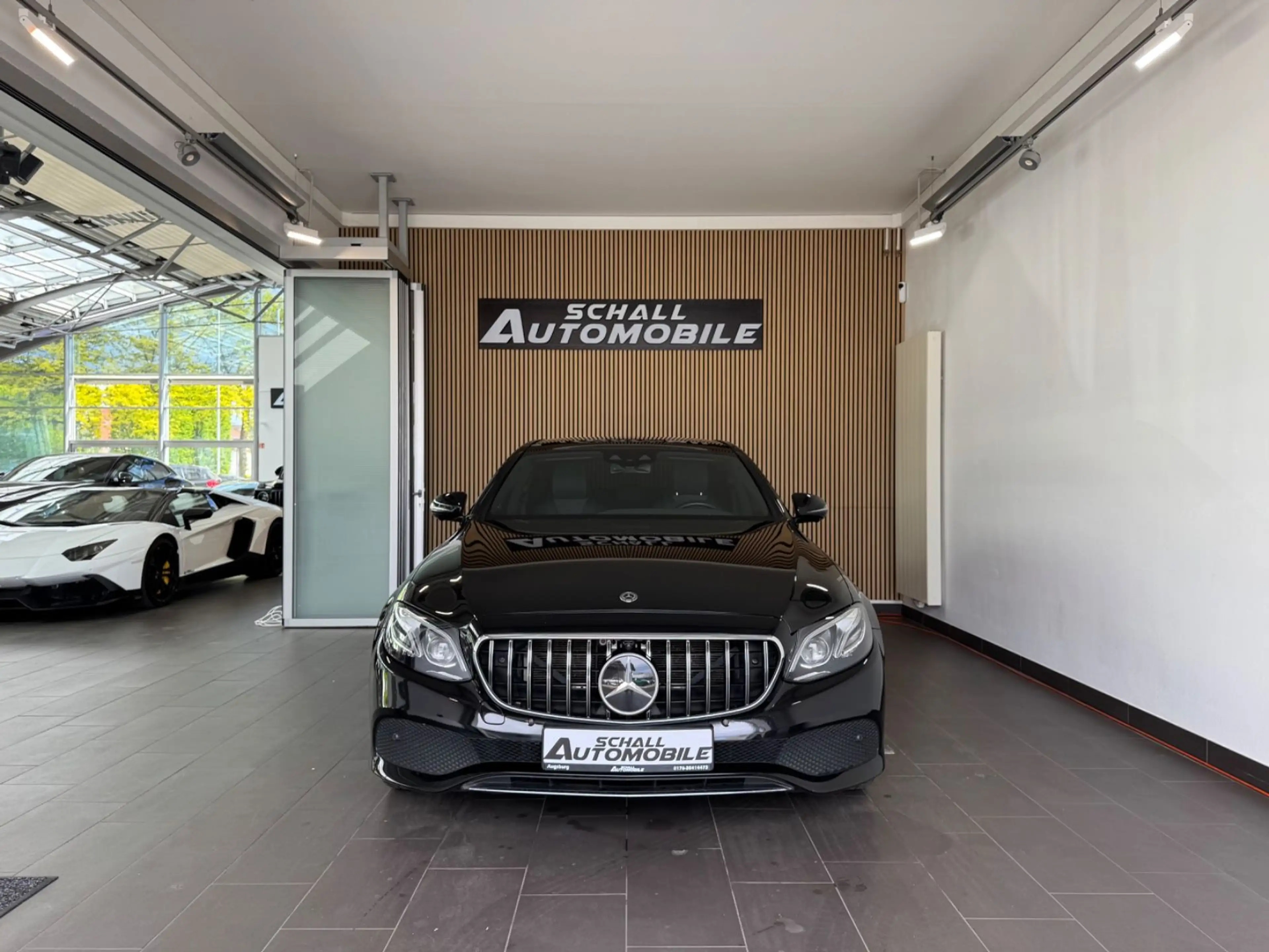 Mercedes-Benz E 450 E450 Lim. 4Matic *PANO/DISTR.-PLUS/360°/LED/SHZ* — photo 2