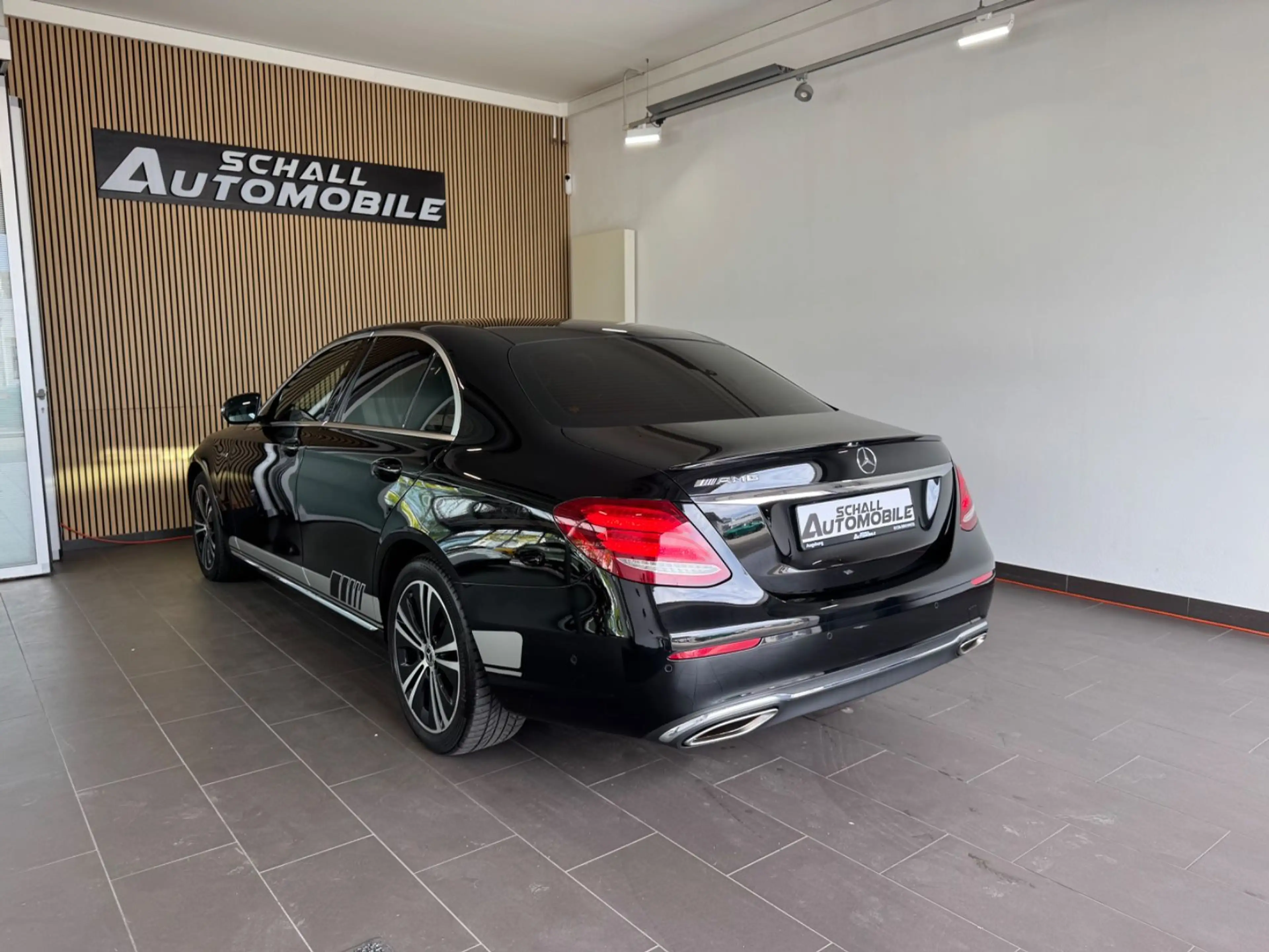 Mercedes-Benz E 450 E450 Lim. 4Matic *PANO/DISTR.-PLUS/360°/LED/SHZ* — photo 6