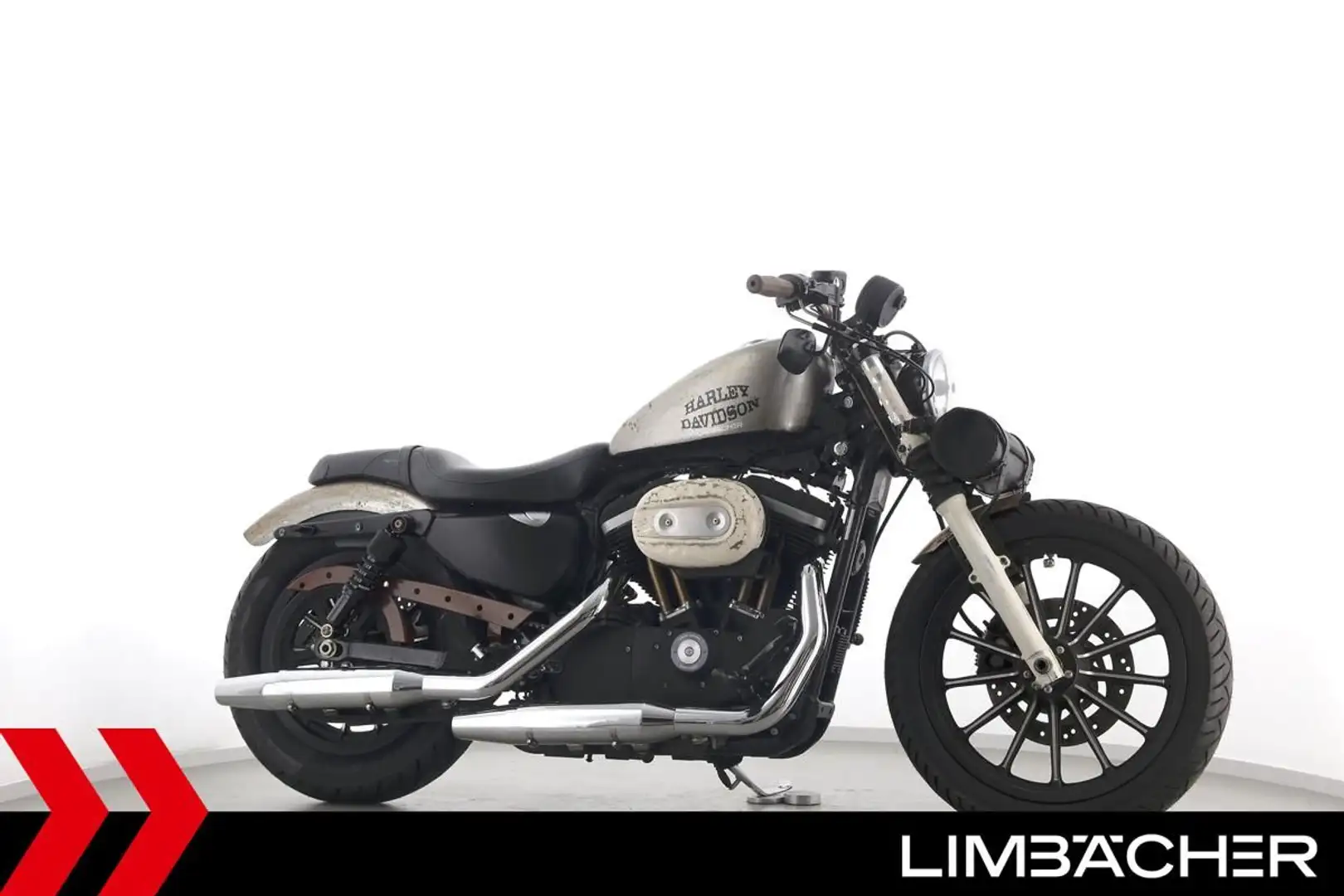 Harley-Davidson Sportster XL 883 N IRON - rat-style Stříbrná - 1
